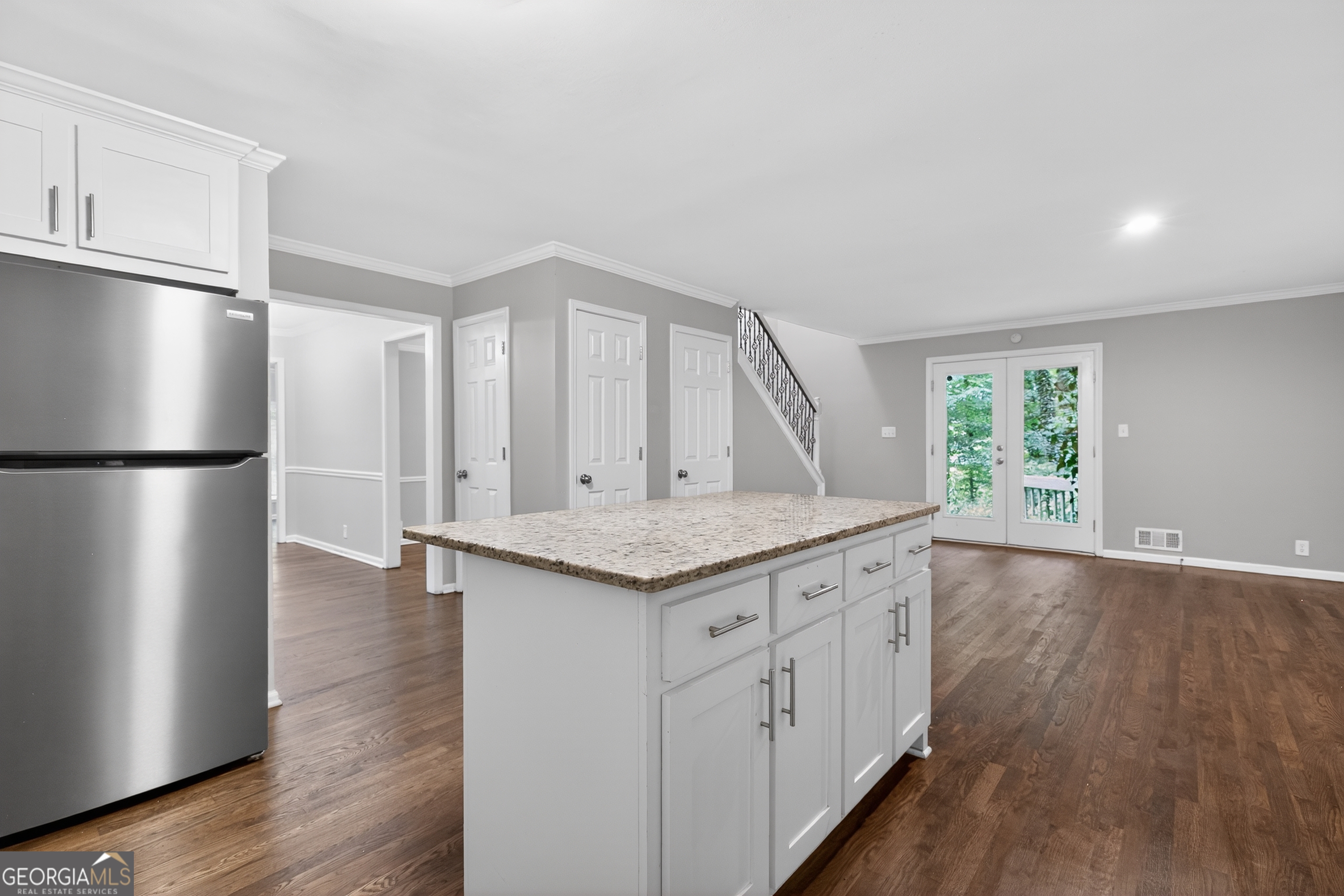 7127 Riverside Drive Property Photo 12