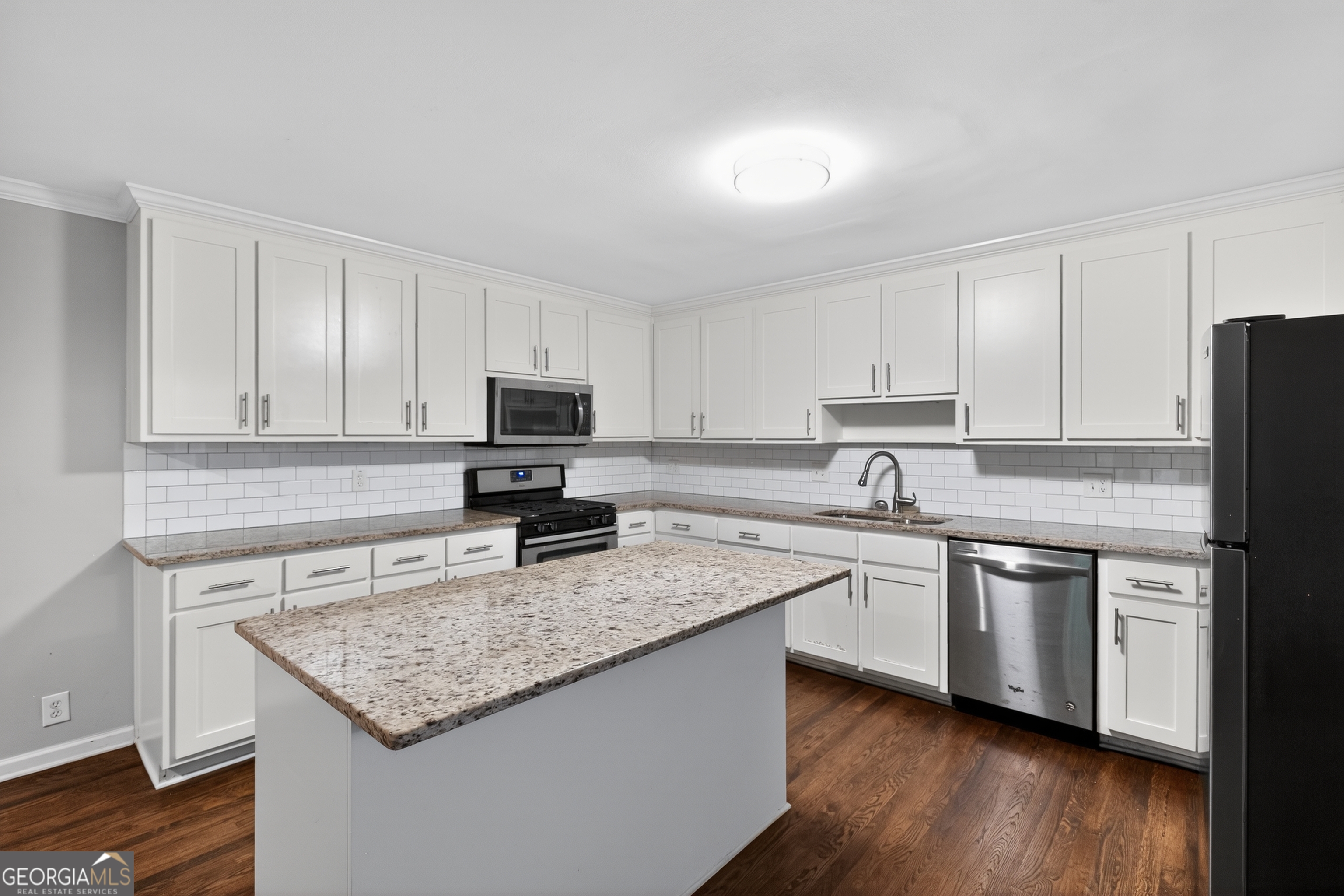 7127 Riverside Drive Property Photo 13