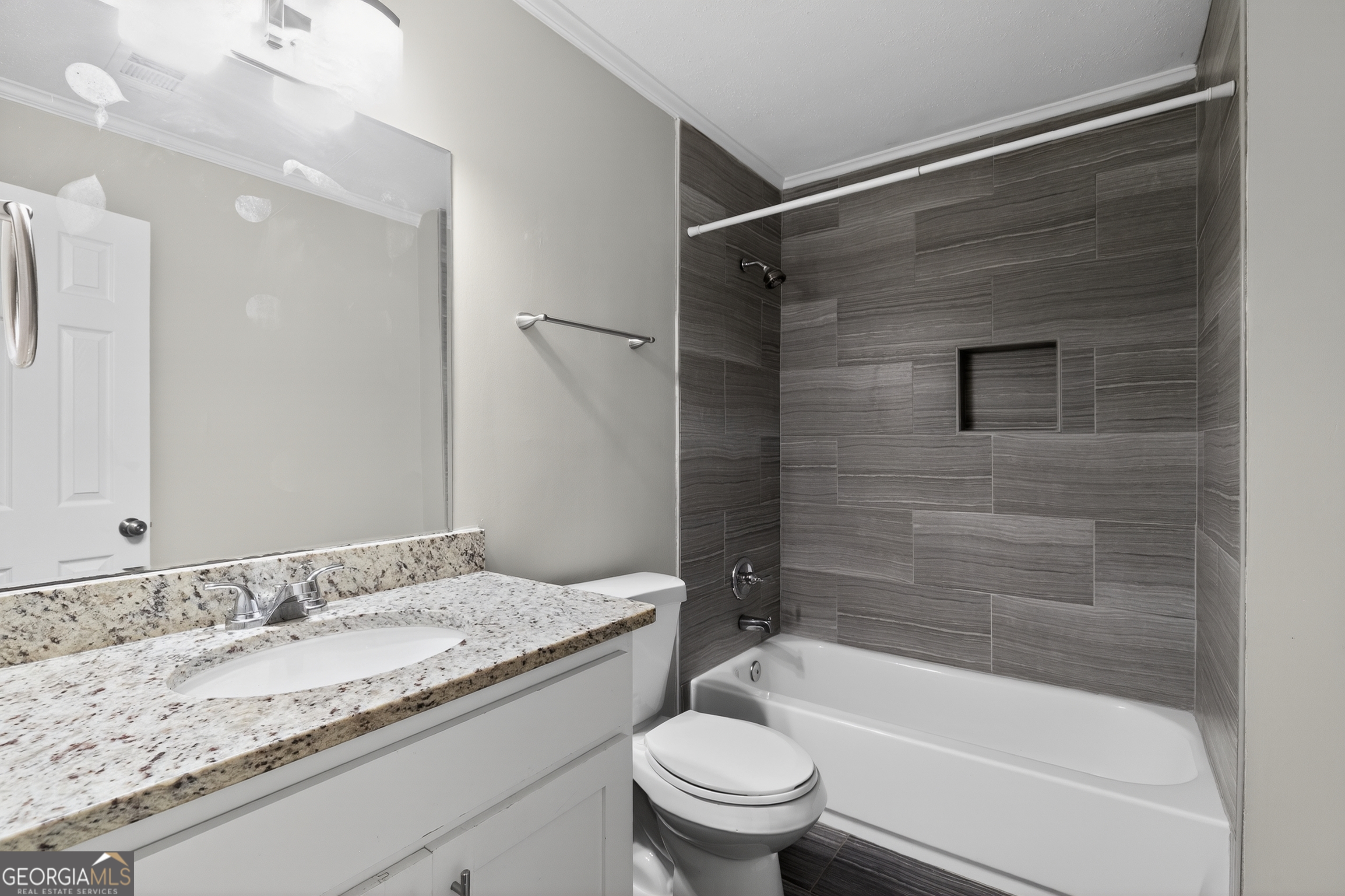 7127 Riverside Drive Property Photo 26
