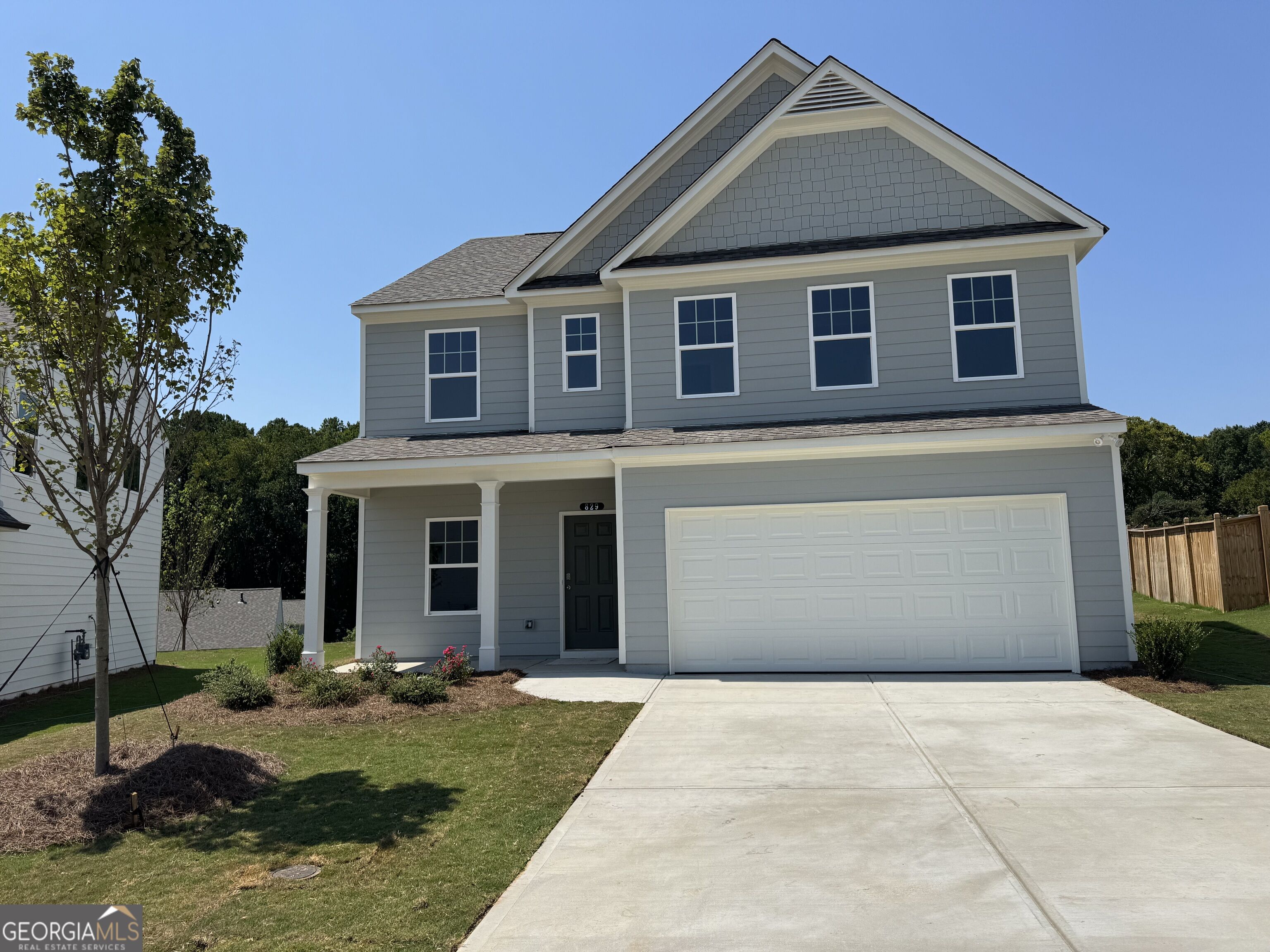 829 Oakmont Trace Property Photo 1