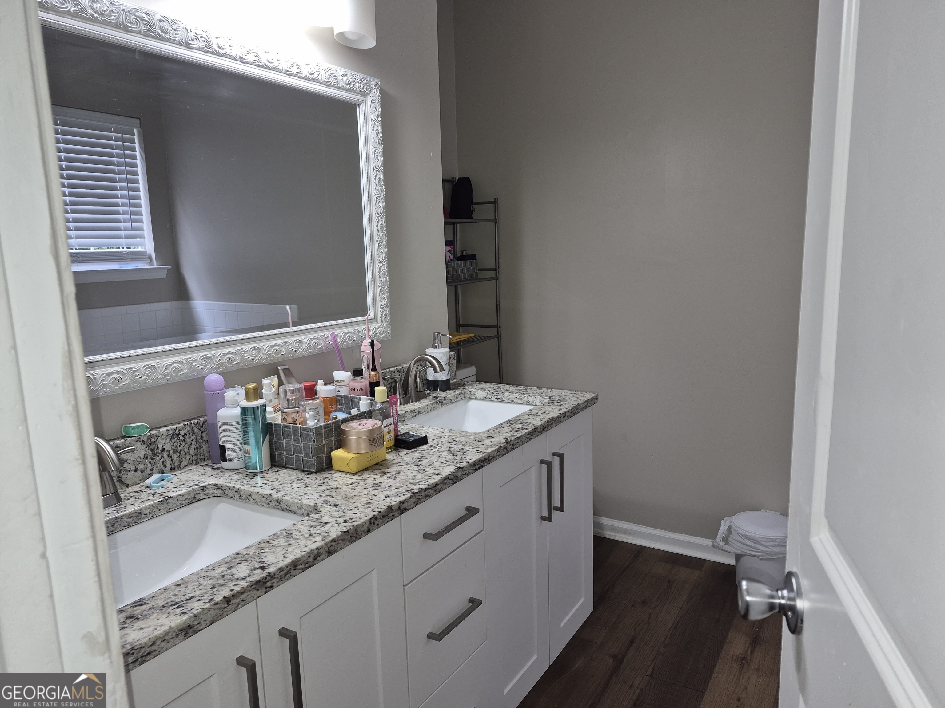 418 Summer Hill Circle Property Photo 14