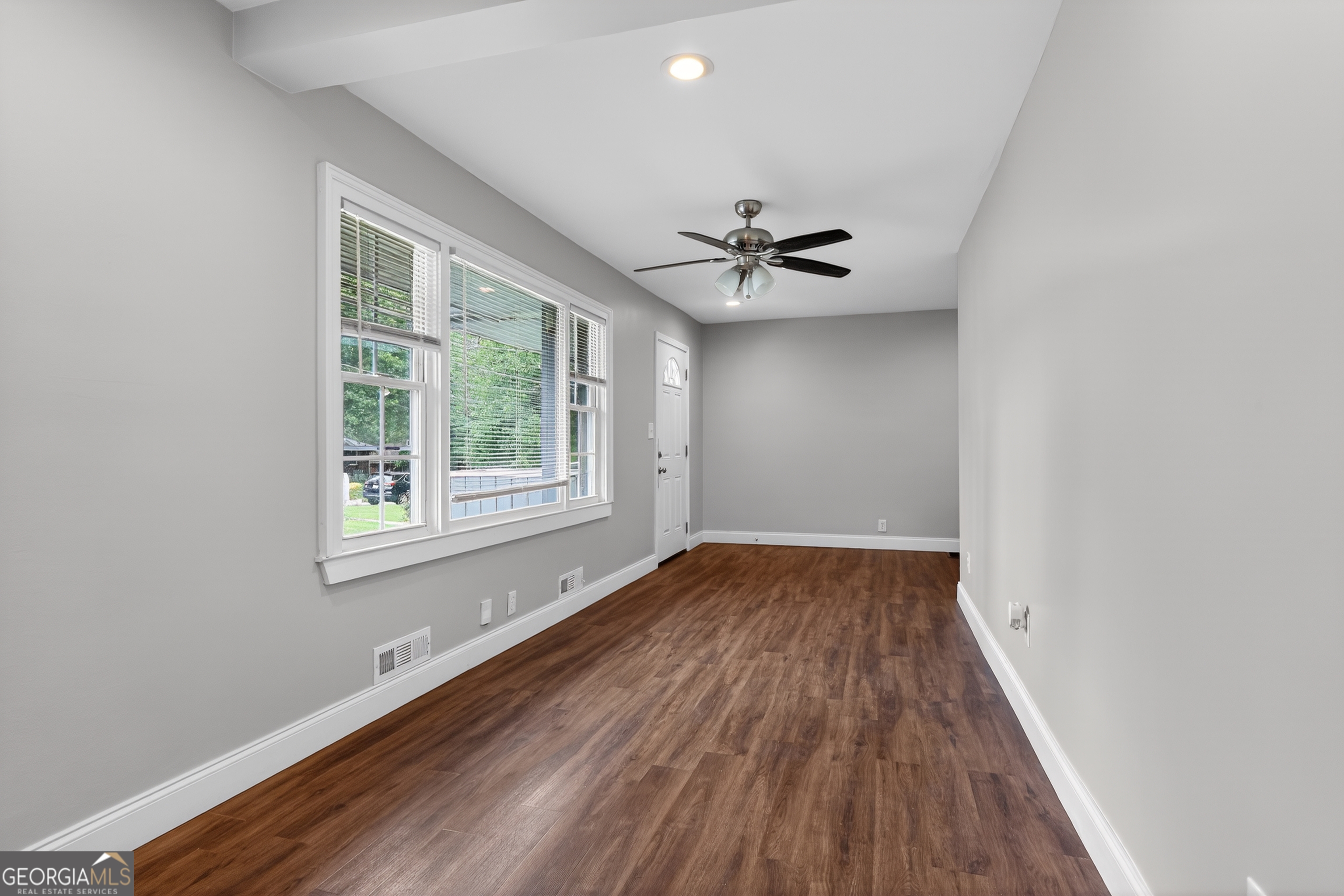 1868 Longdale Drive Property Photo 10