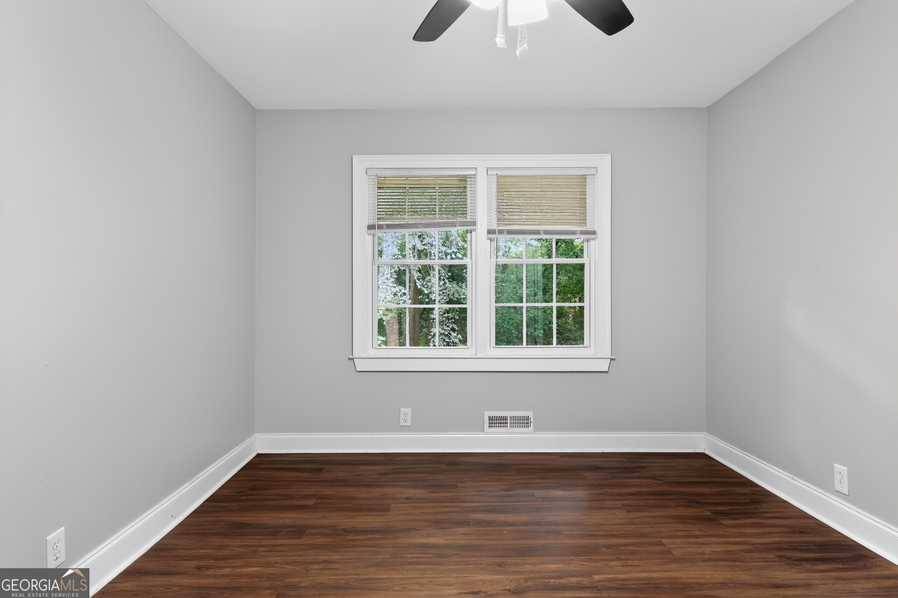 1868 Longdale Drive Property Photo 20