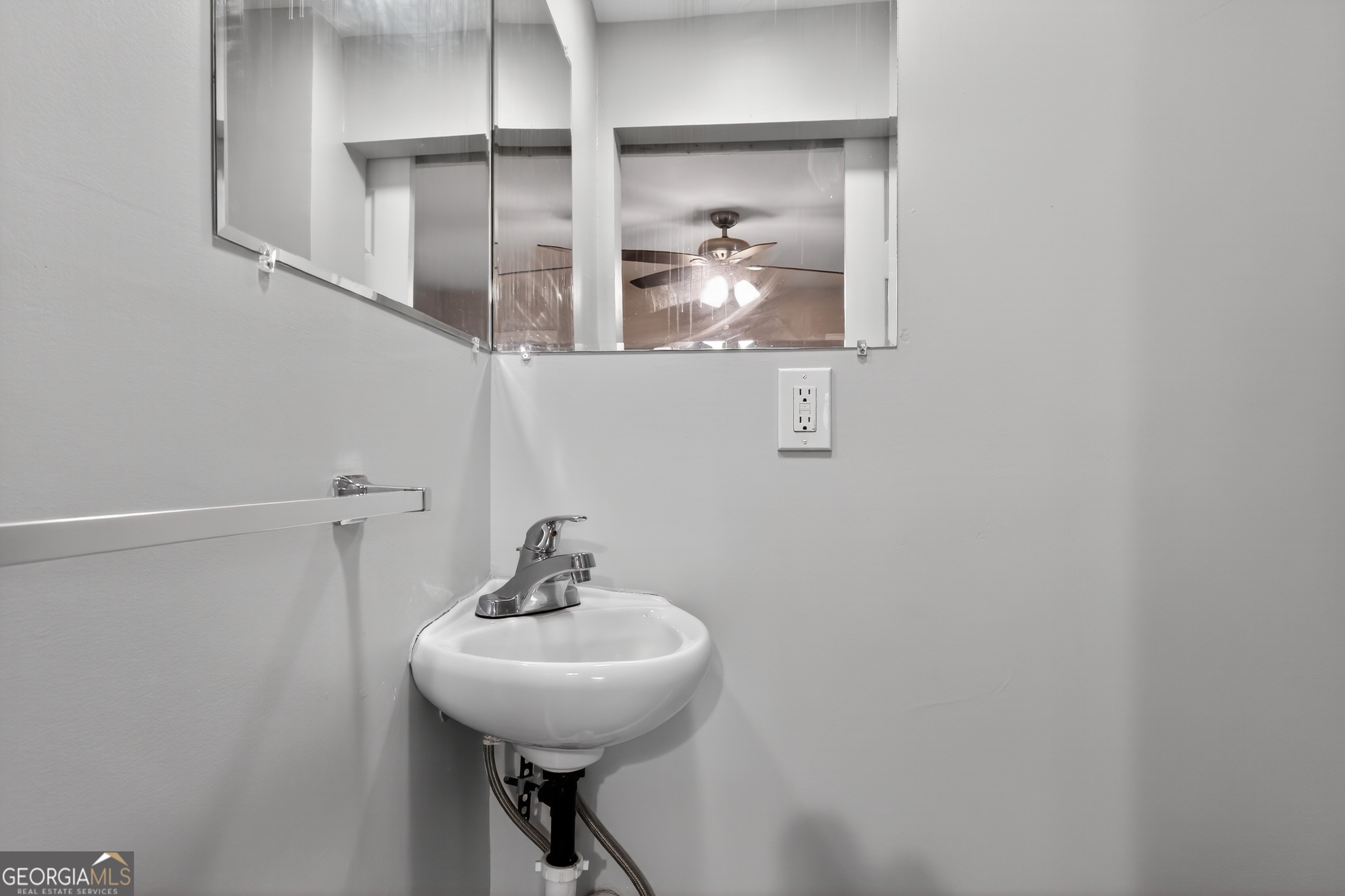 1868 Longdale Drive Property Photo 28
