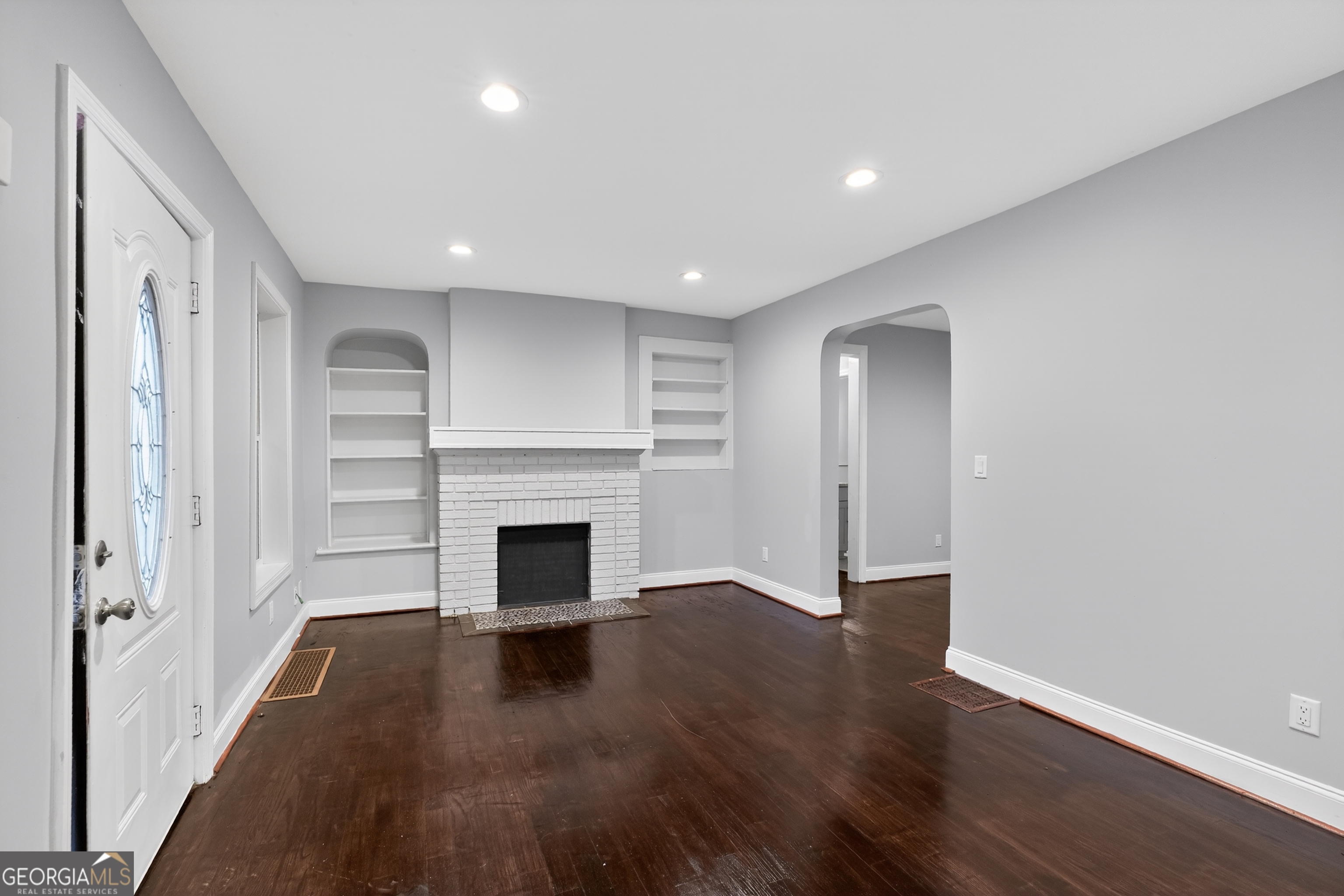 3426 Glenwood Road Property Photo 4