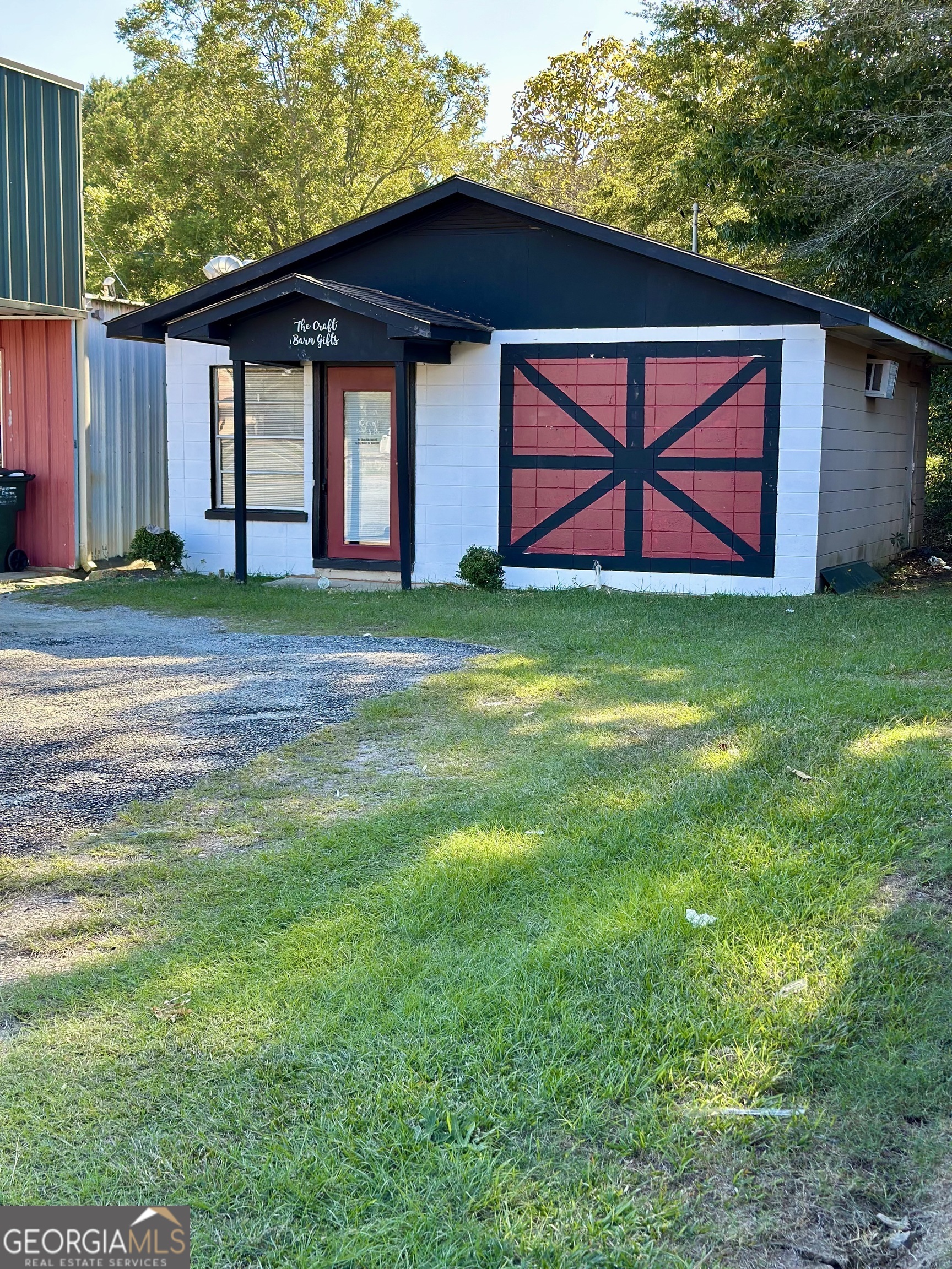13686 Us Highway 80 Property Photo 1