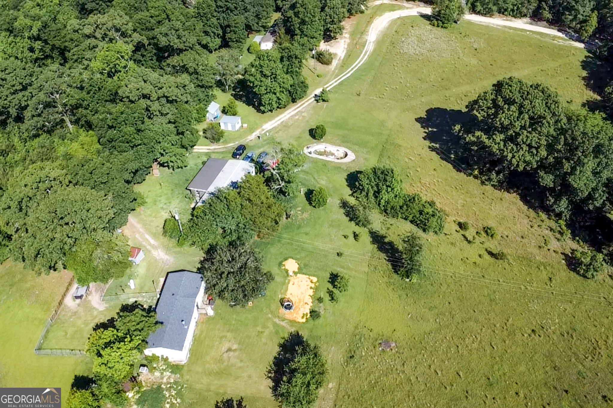 2279 Highway 18 E Property Photo 3
