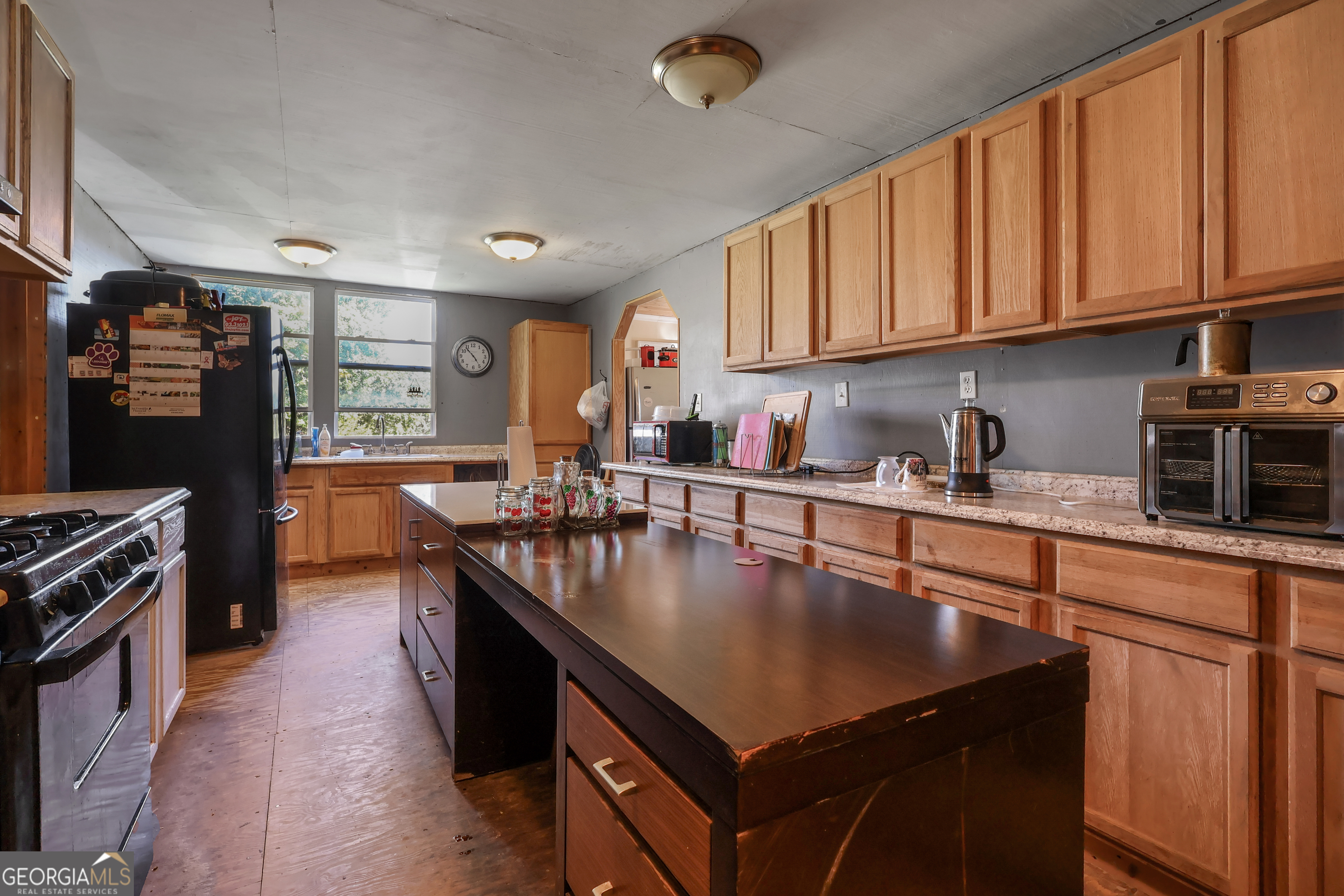 2279 Highway 18 E Property Photo 9