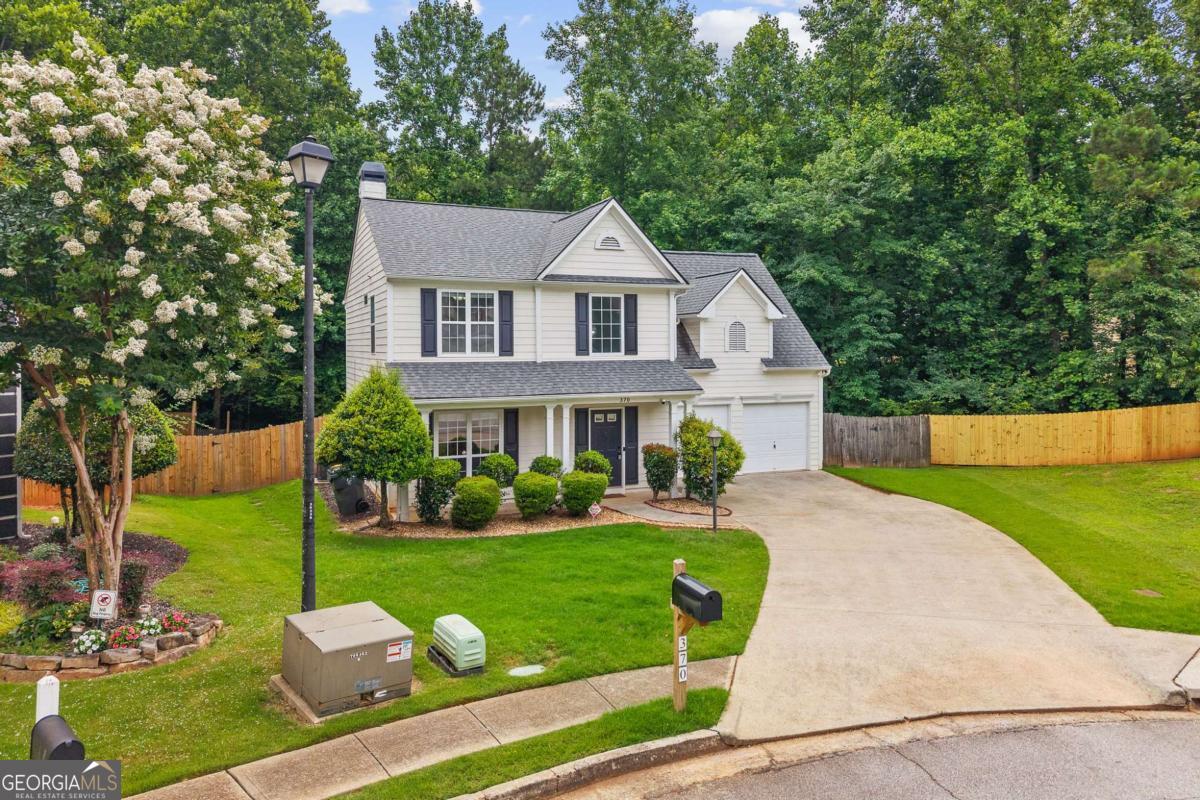 370 Manor Glen Drive Property Photo 4