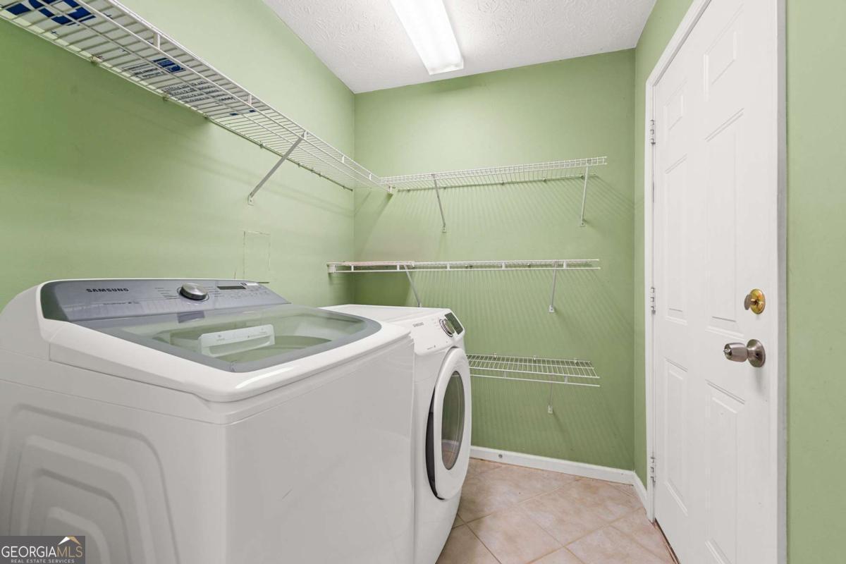 370 Manor Glen Drive Property Photo 20