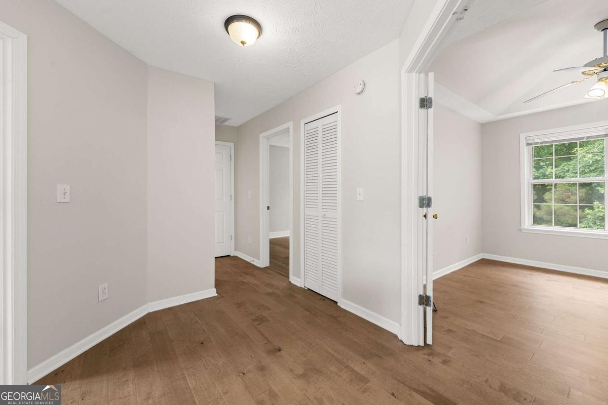 370 Manor Glen Drive Property Photo 23
