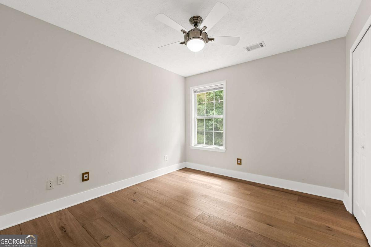 370 Manor Glen Drive Property Photo 35