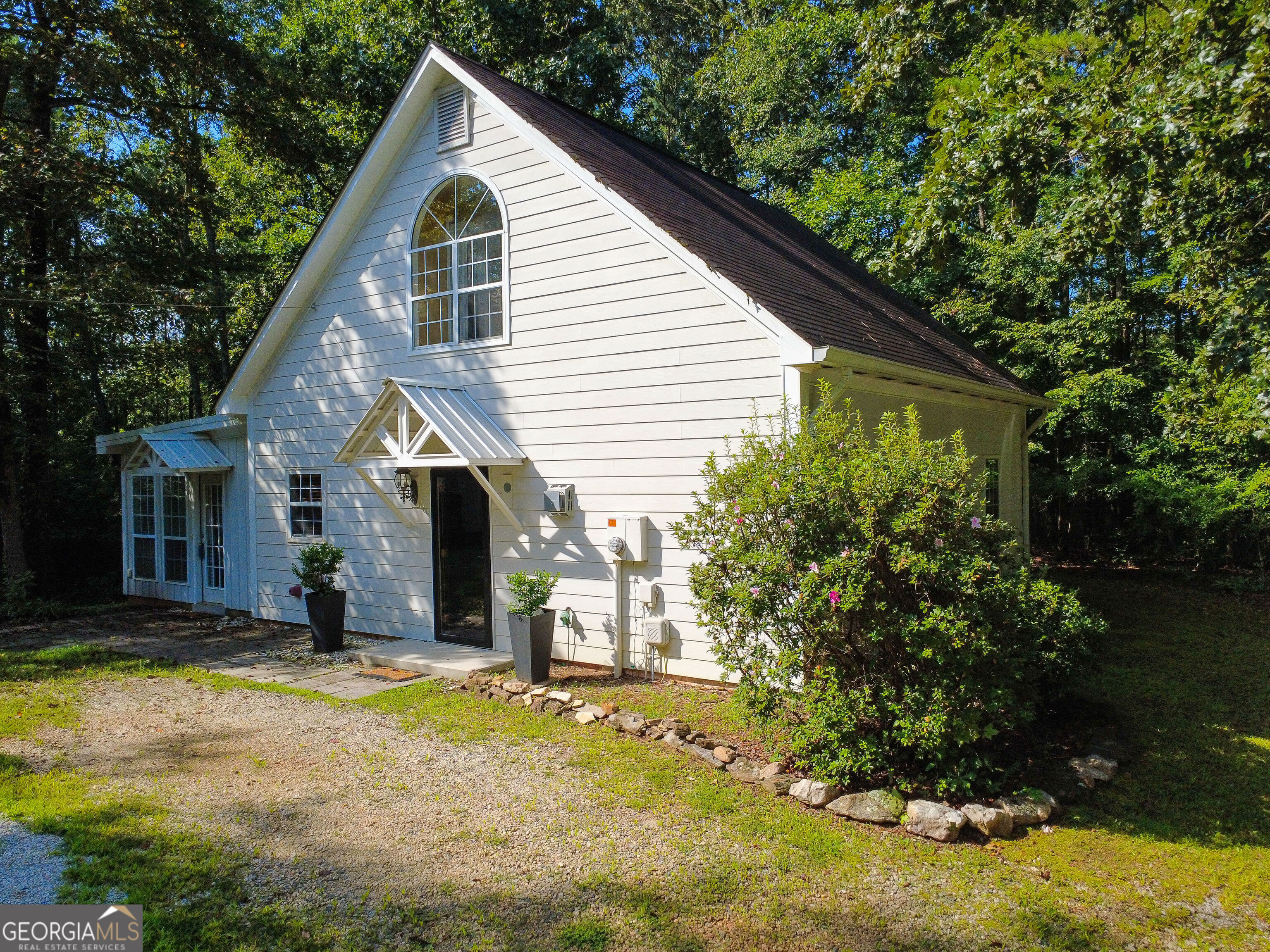 406 Covered Bridge Road Property Photo 2