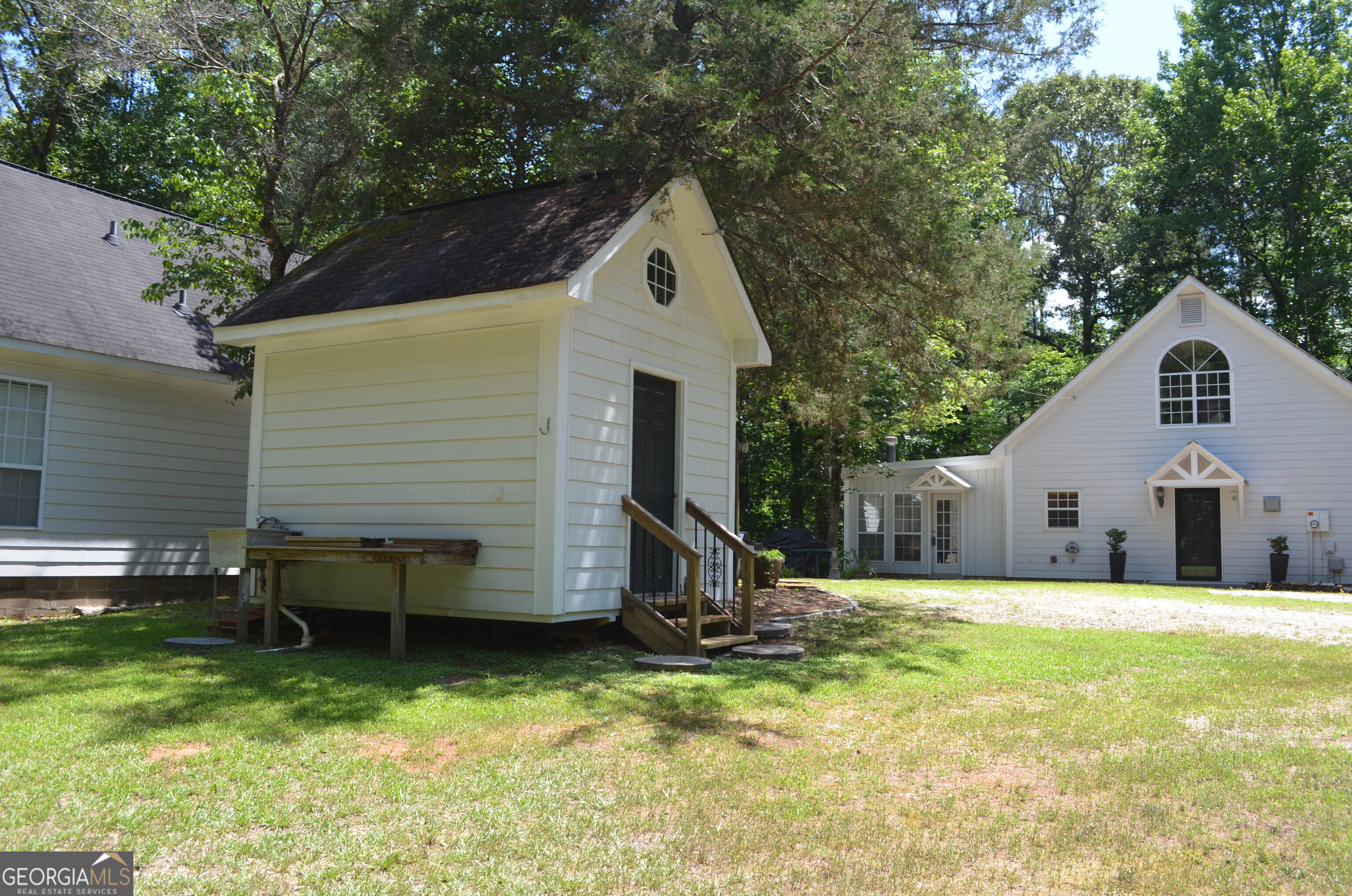 406 Covered Bridge Road Property Photo 6