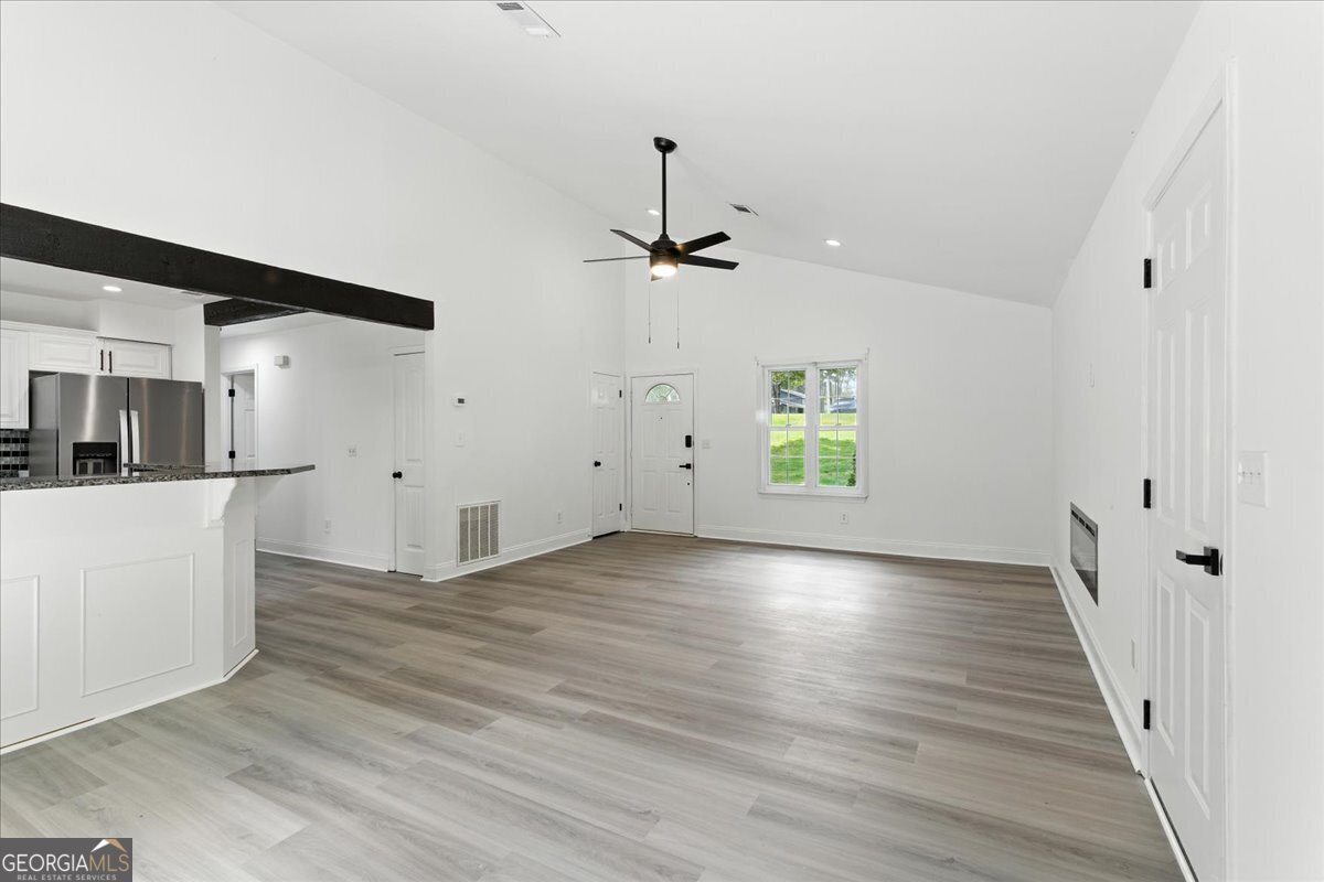 2865 Landington Way Property Photo 8