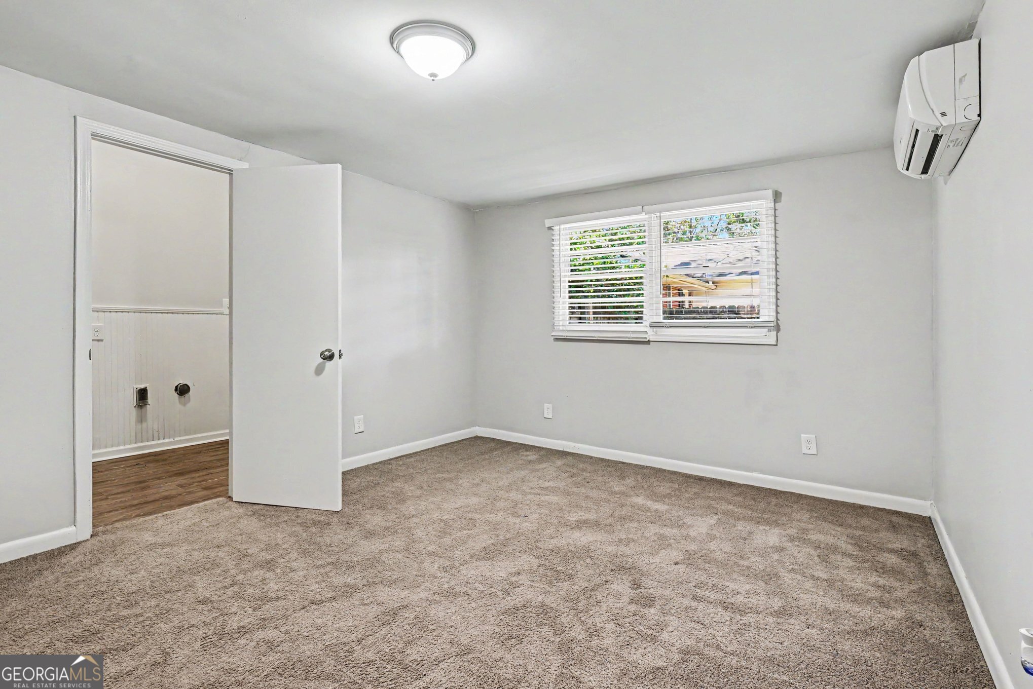 533 Robin Lane Se Property Photo 12