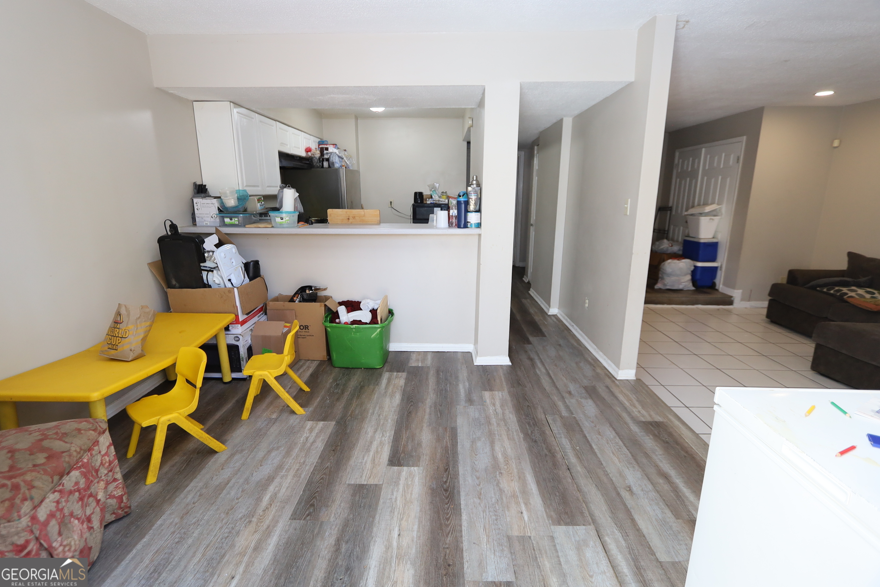2082 Oak Park Lane Property Photo 6