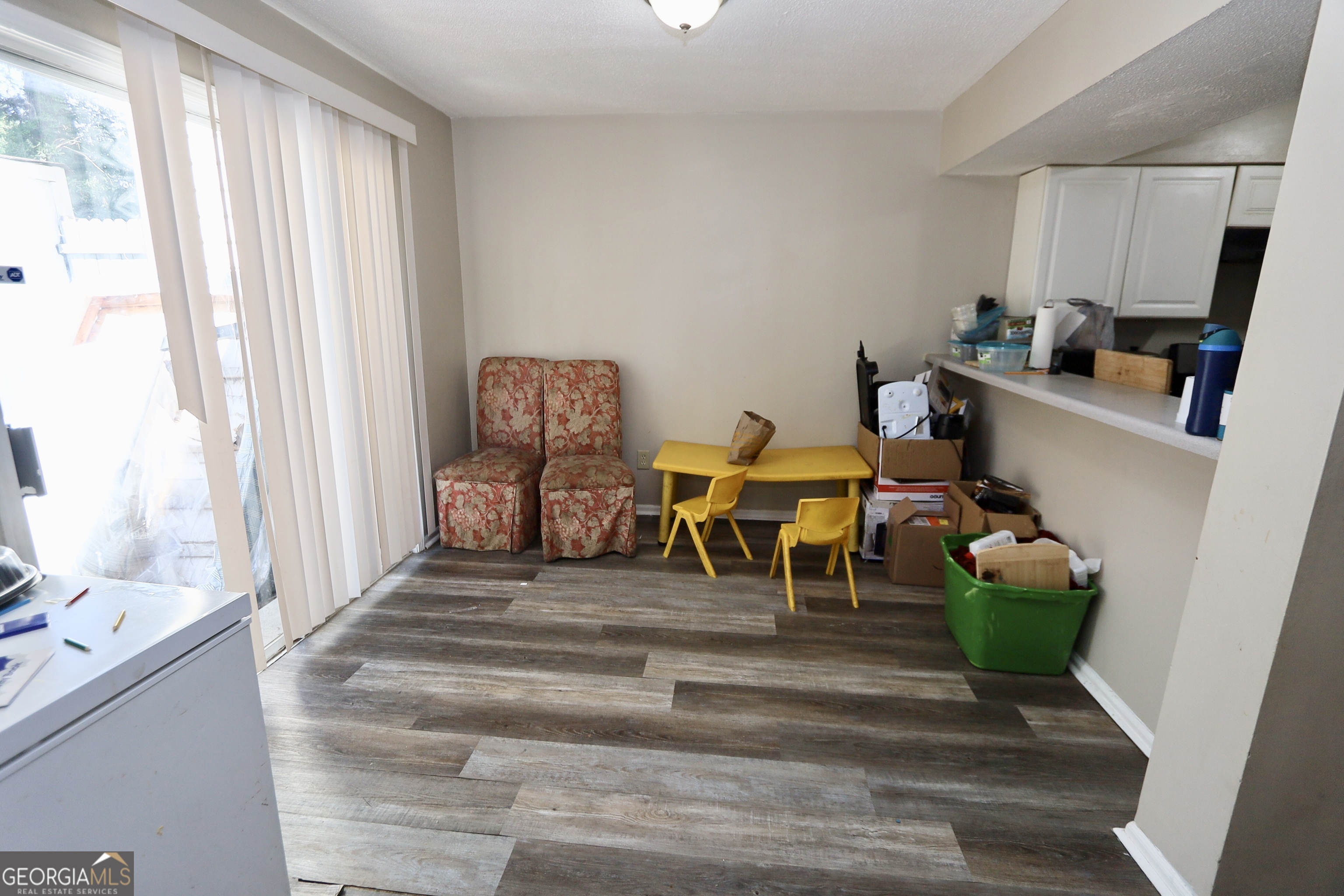 2082 Oak Park Lane Property Photo 7