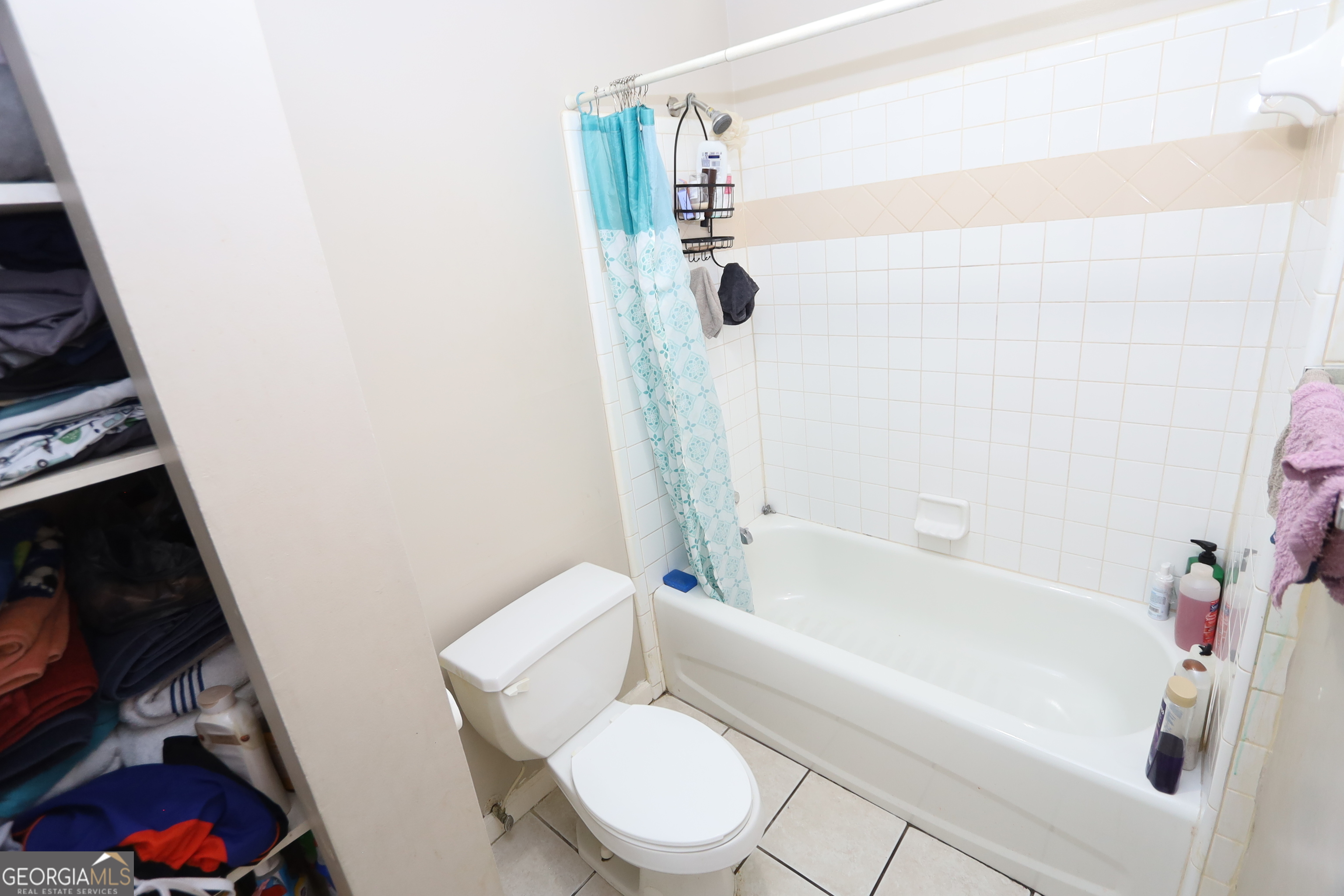 2082 Oak Park Lane Property Photo 11