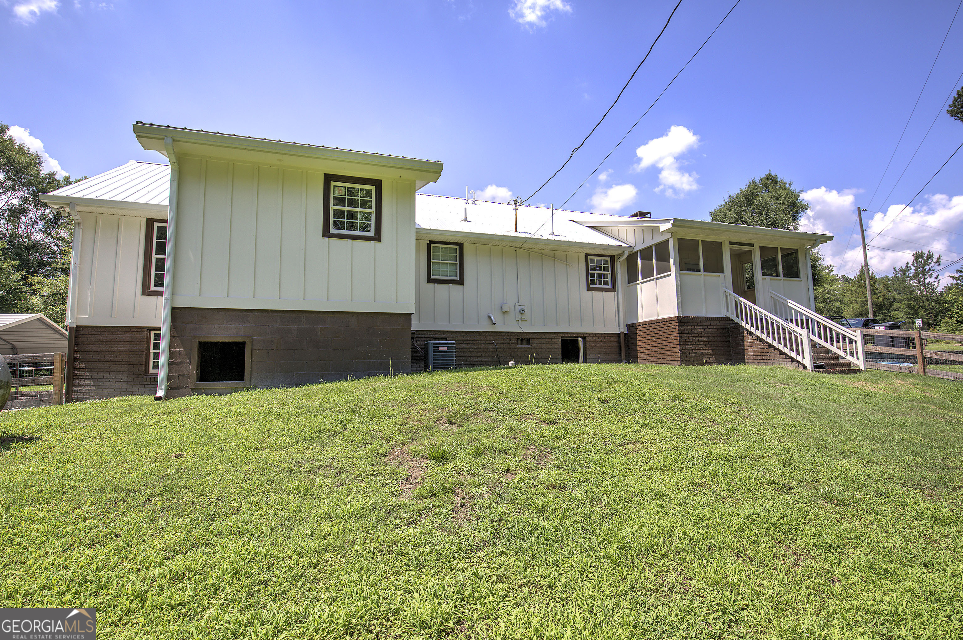 779 Polk Lane Property Photo 9