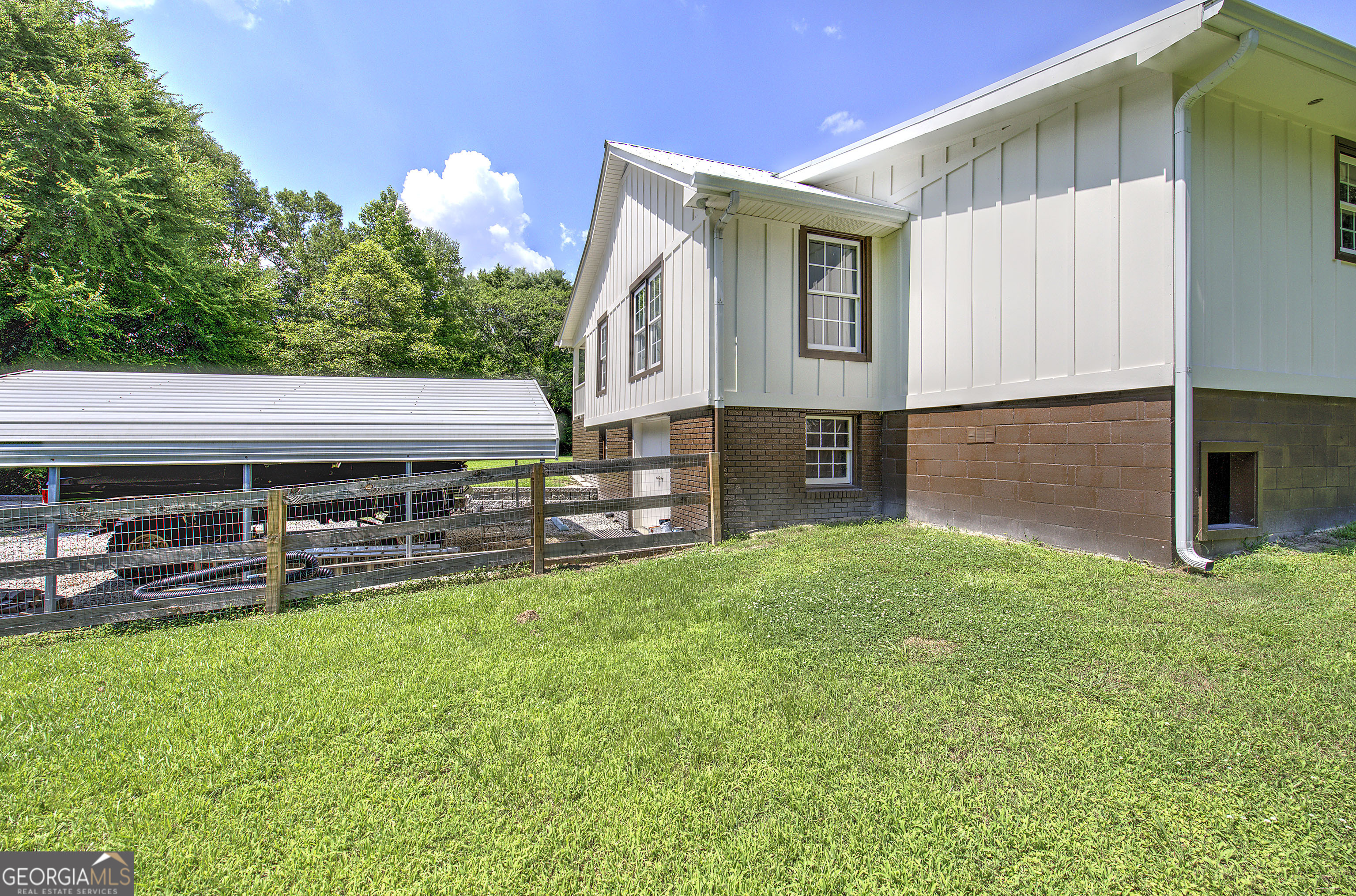 779 Polk Lane Property Photo 12