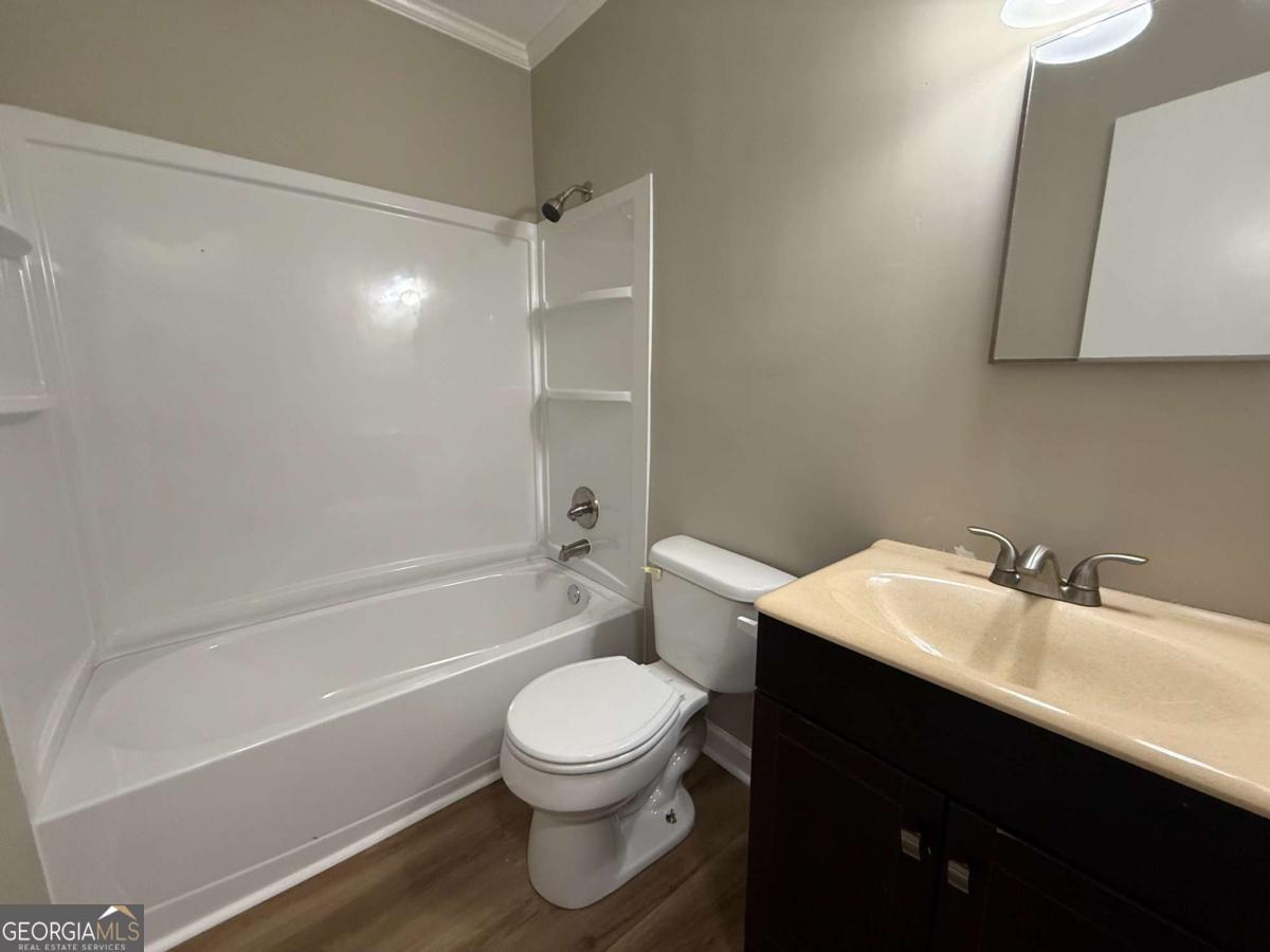 3945 Fraser Circle Property Photo 8