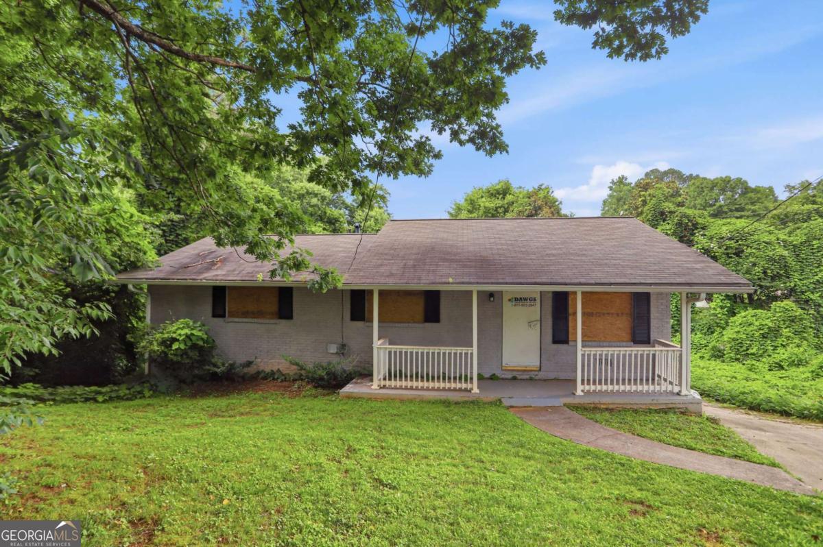 2370 Tiffany Circle Property Photo 1