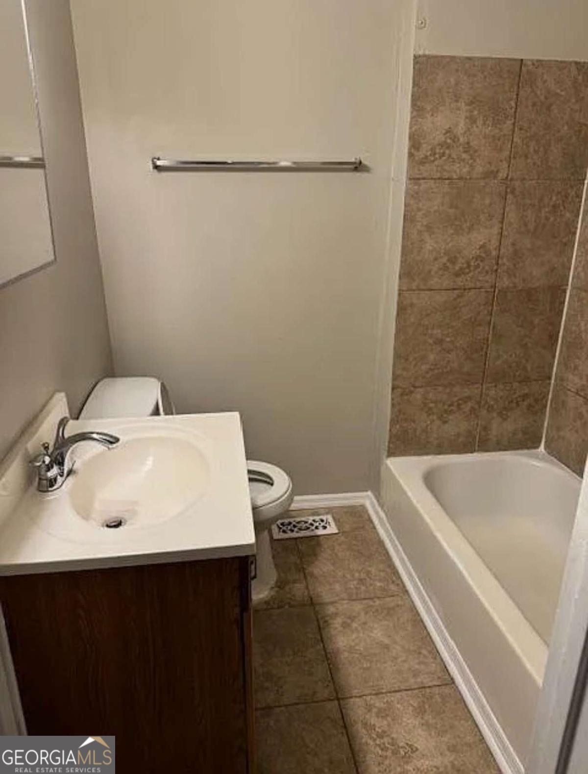 3047 Alston Drive Property Photo 9