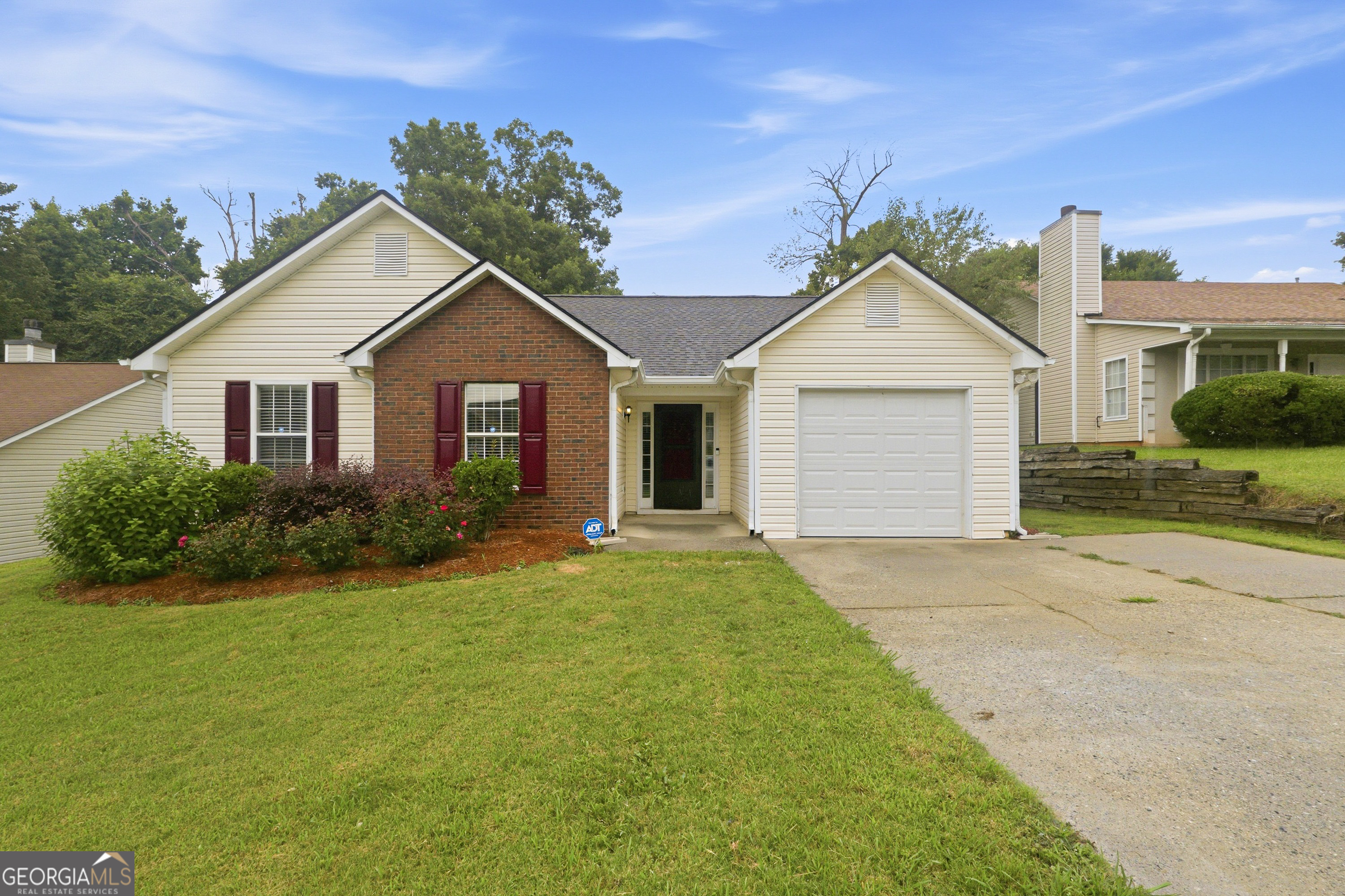 1014 Maple Leaf Ridge Property Photo 1