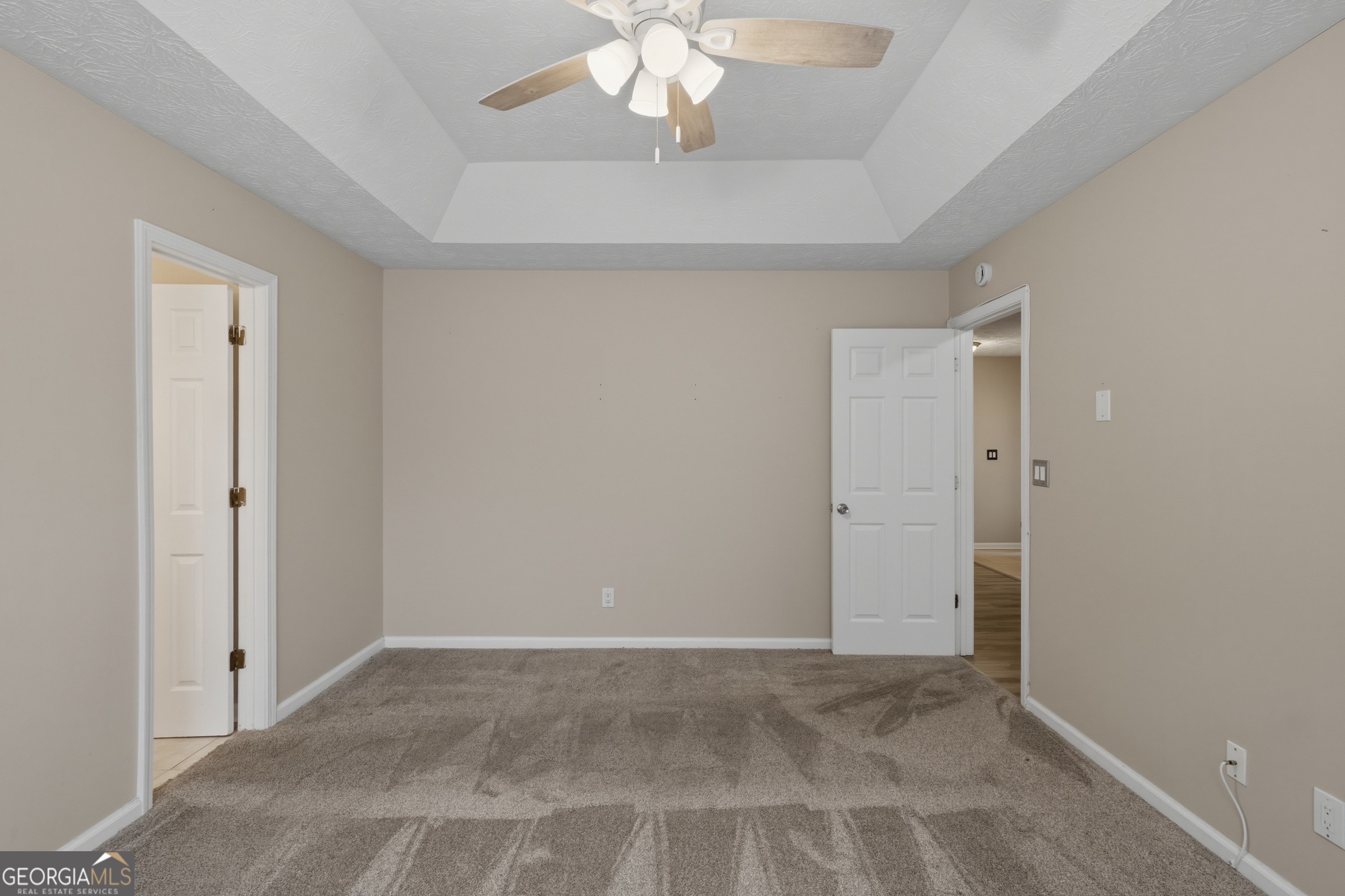 1014 Maple Leaf Ridge Property Photo 4