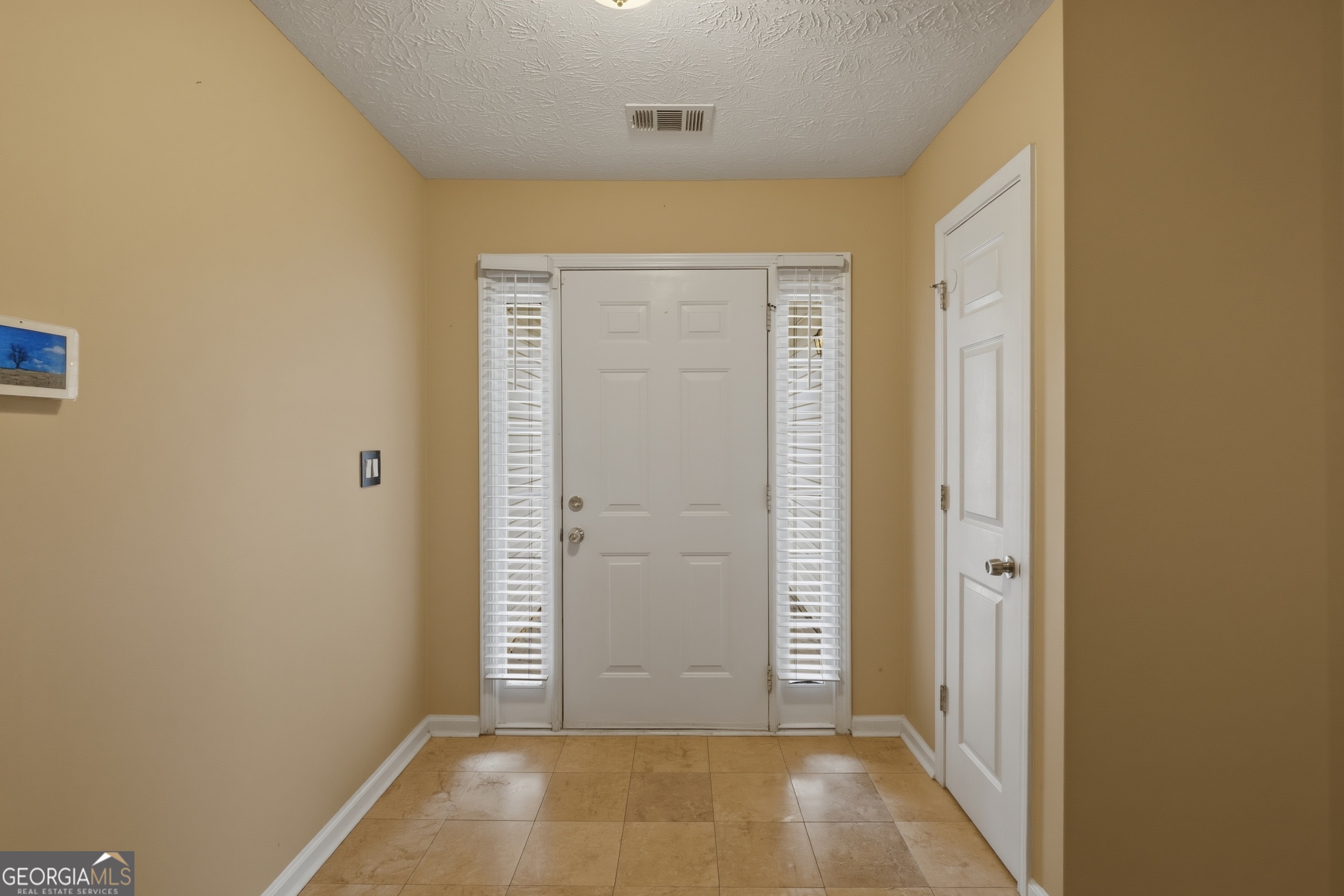 1014 Maple Leaf Ridge Property Photo 7