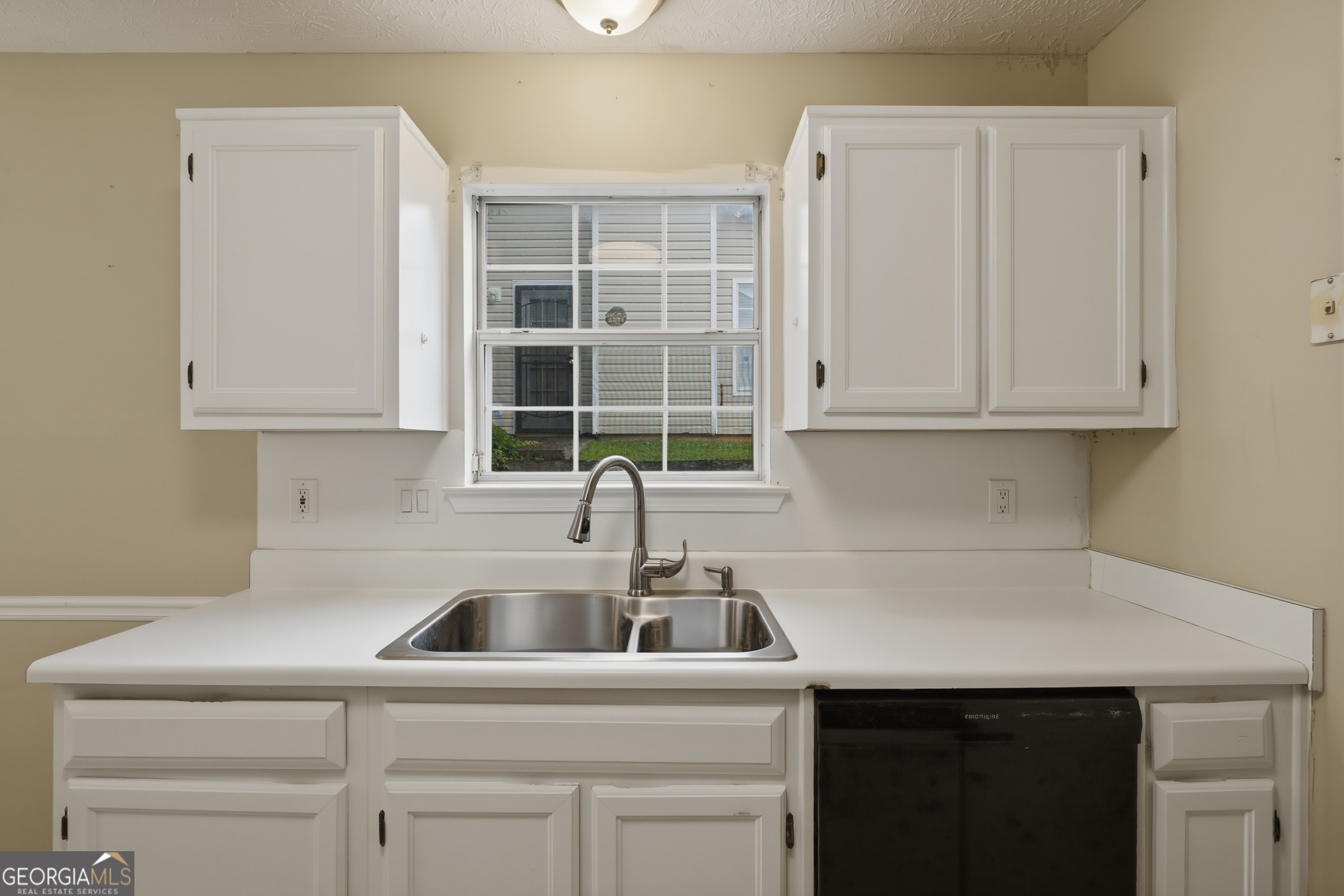 1014 Maple Leaf Ridge Property Photo 8