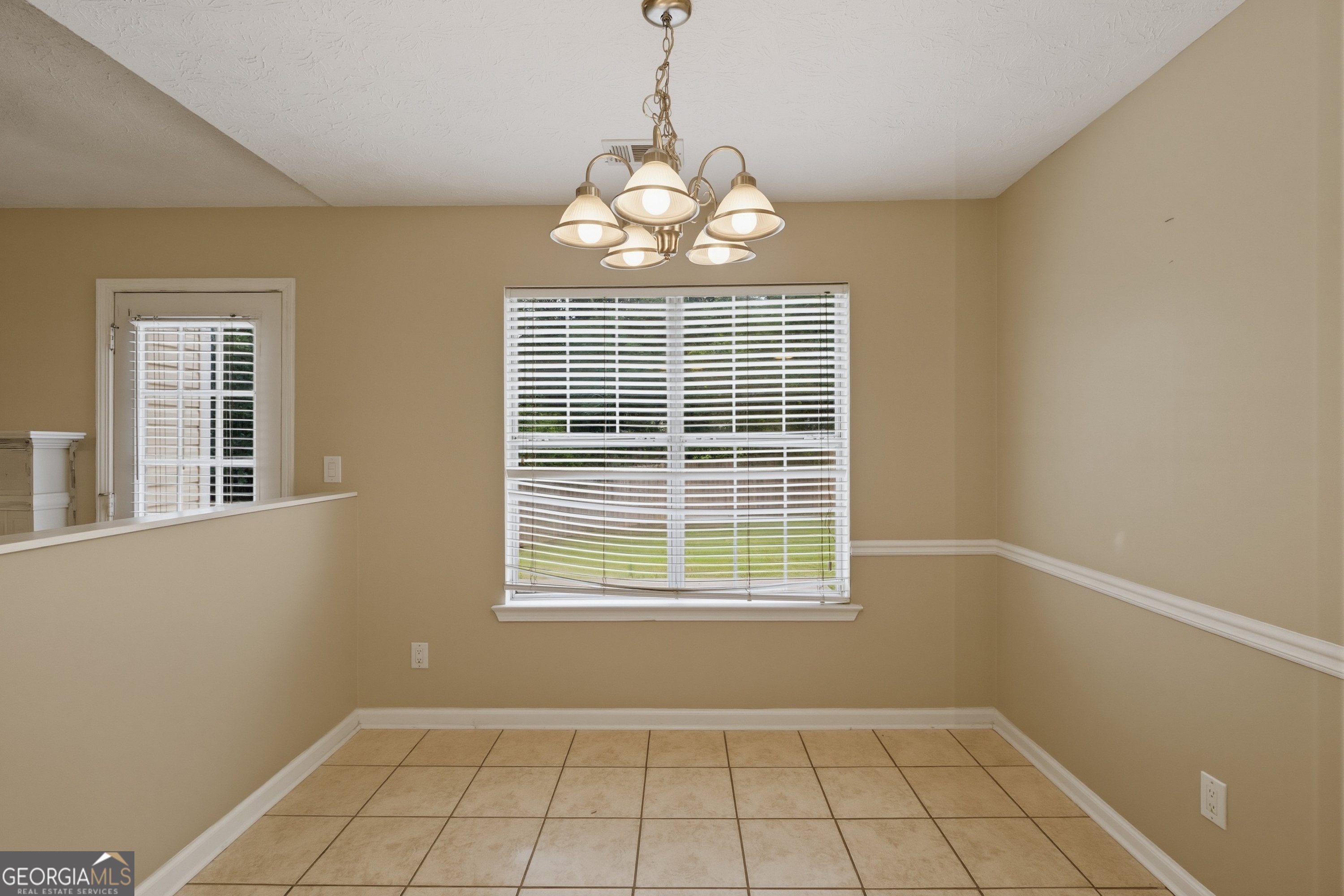 1014 Maple Leaf Ridge Property Photo 11