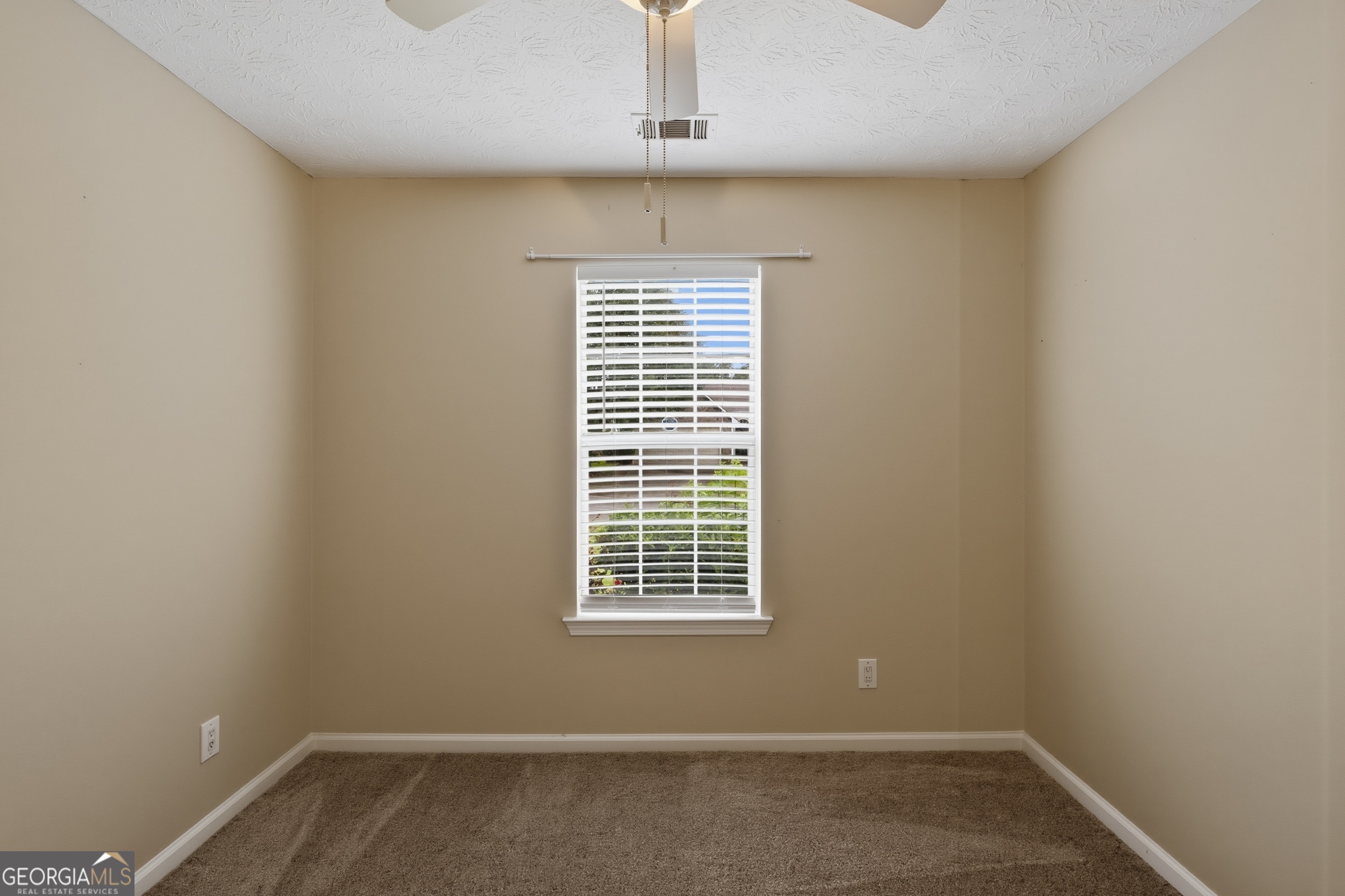 1014 Maple Leaf Ridge Property Photo 16