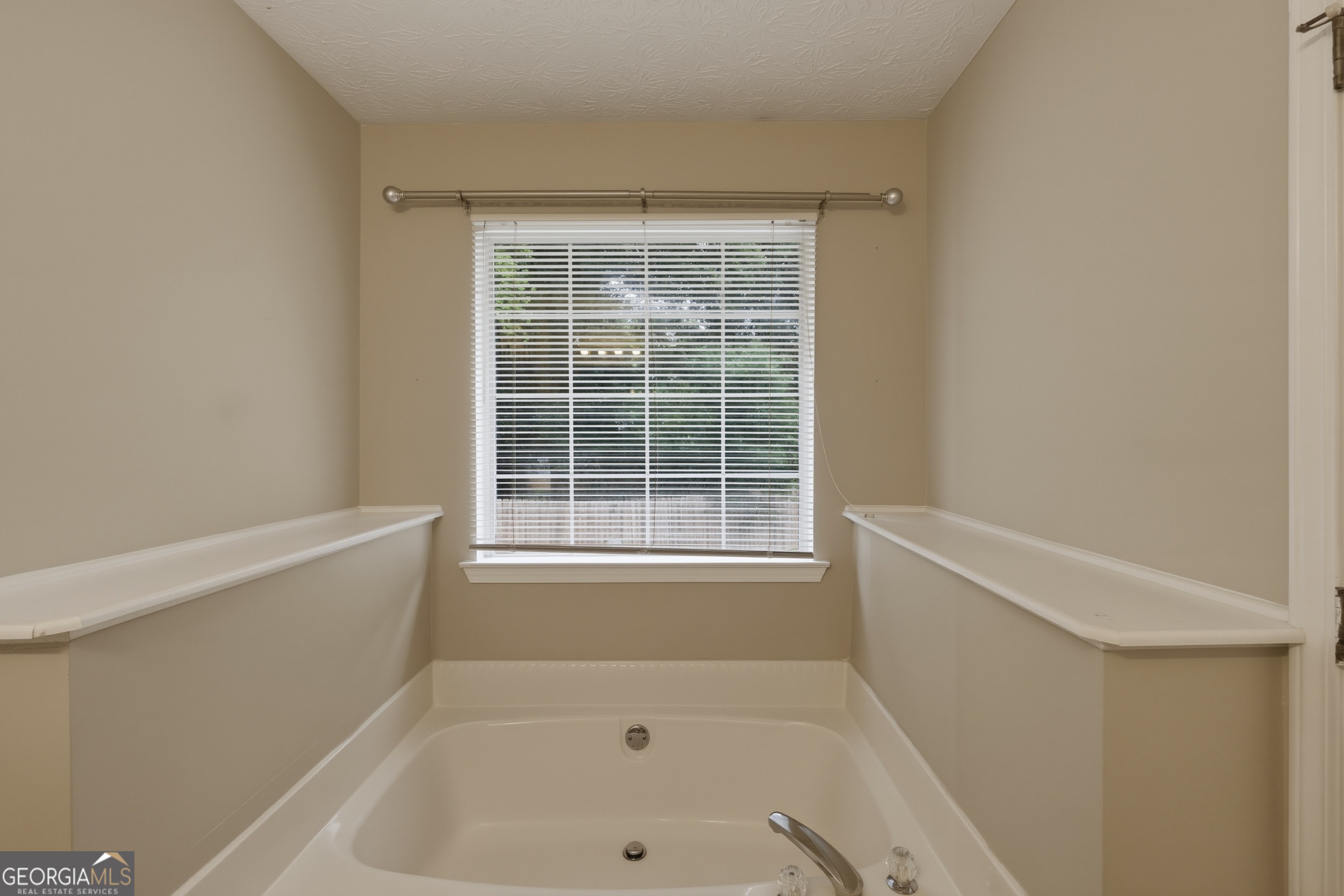 1014 Maple Leaf Ridge Property Photo 24