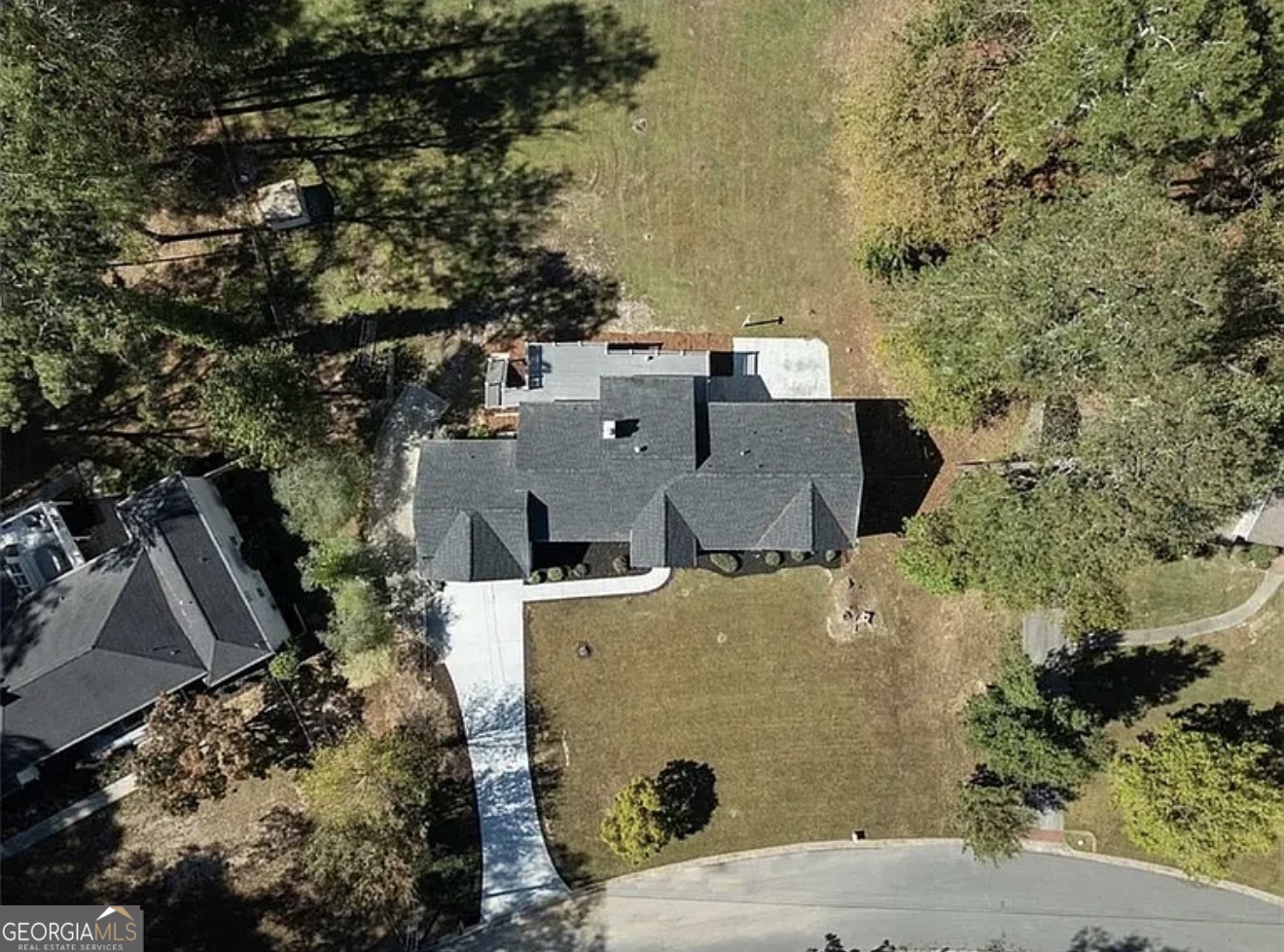 7530 Spalding Lane Property Photo 3