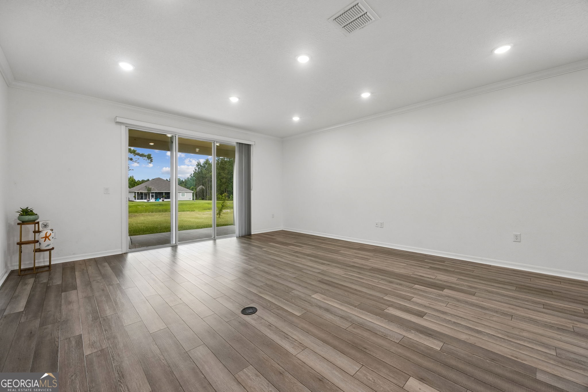127 Breakwater Loop Property Photo 11