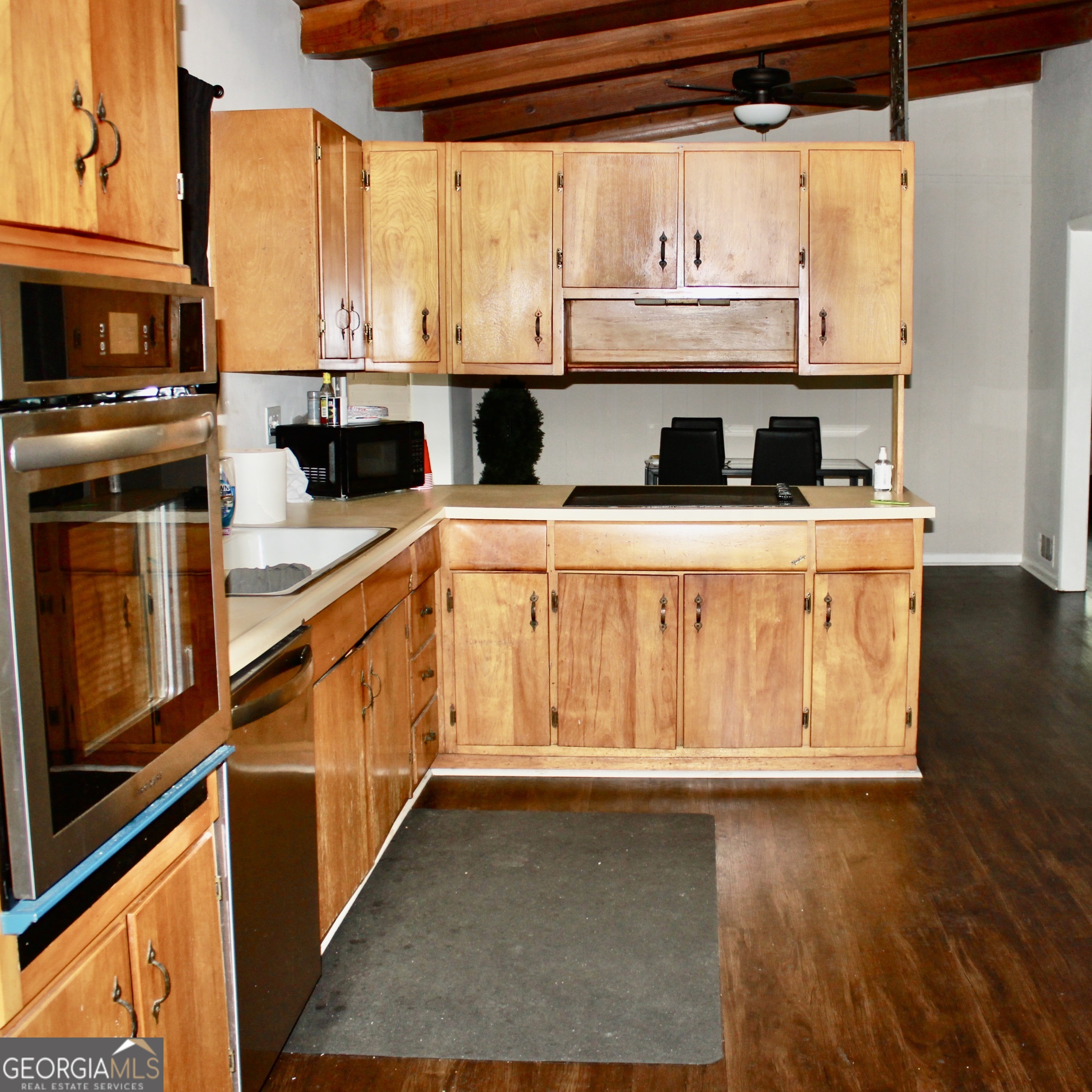 2295 Macon Drive Property Photo 4