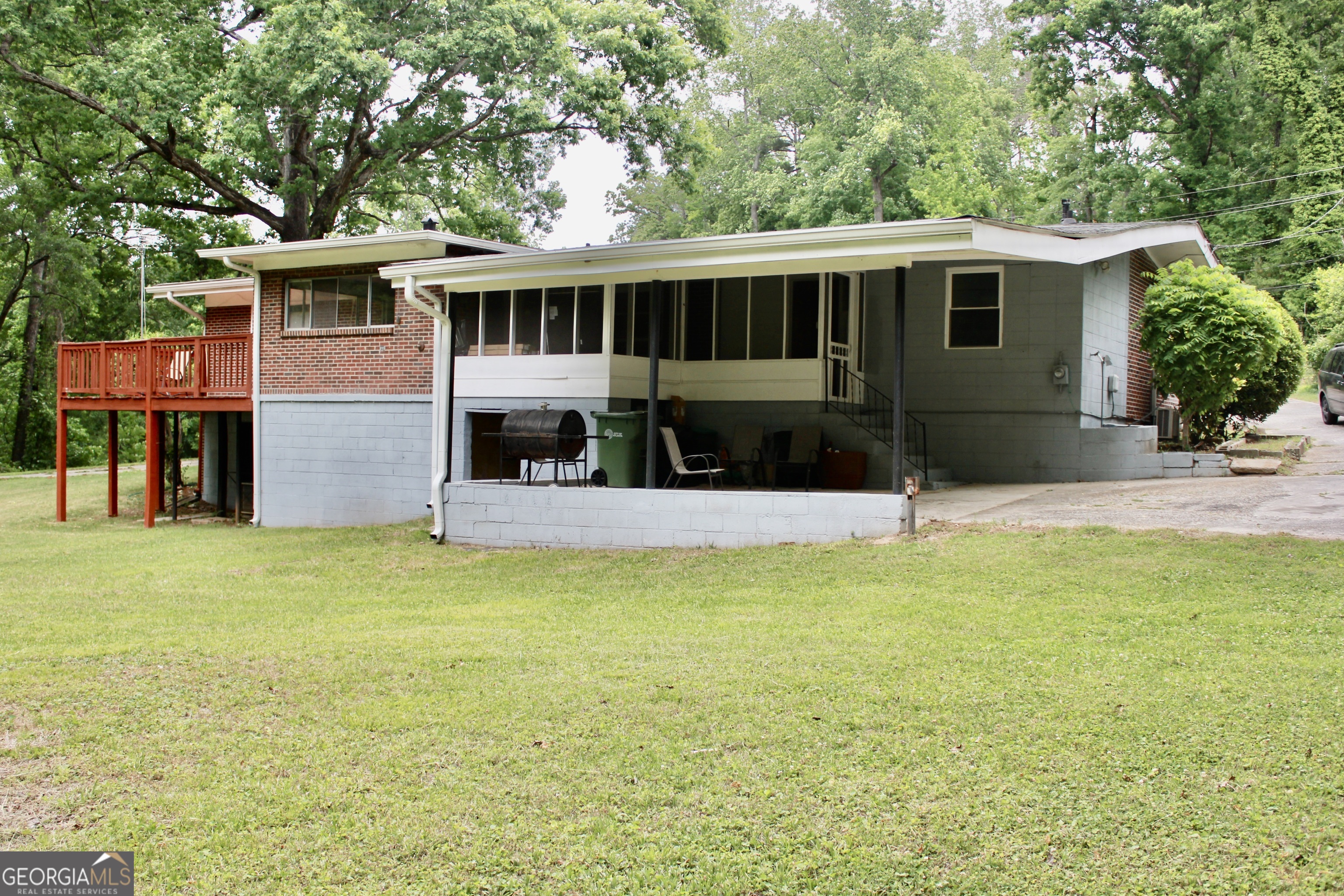 2295 Macon Drive Property Photo 13