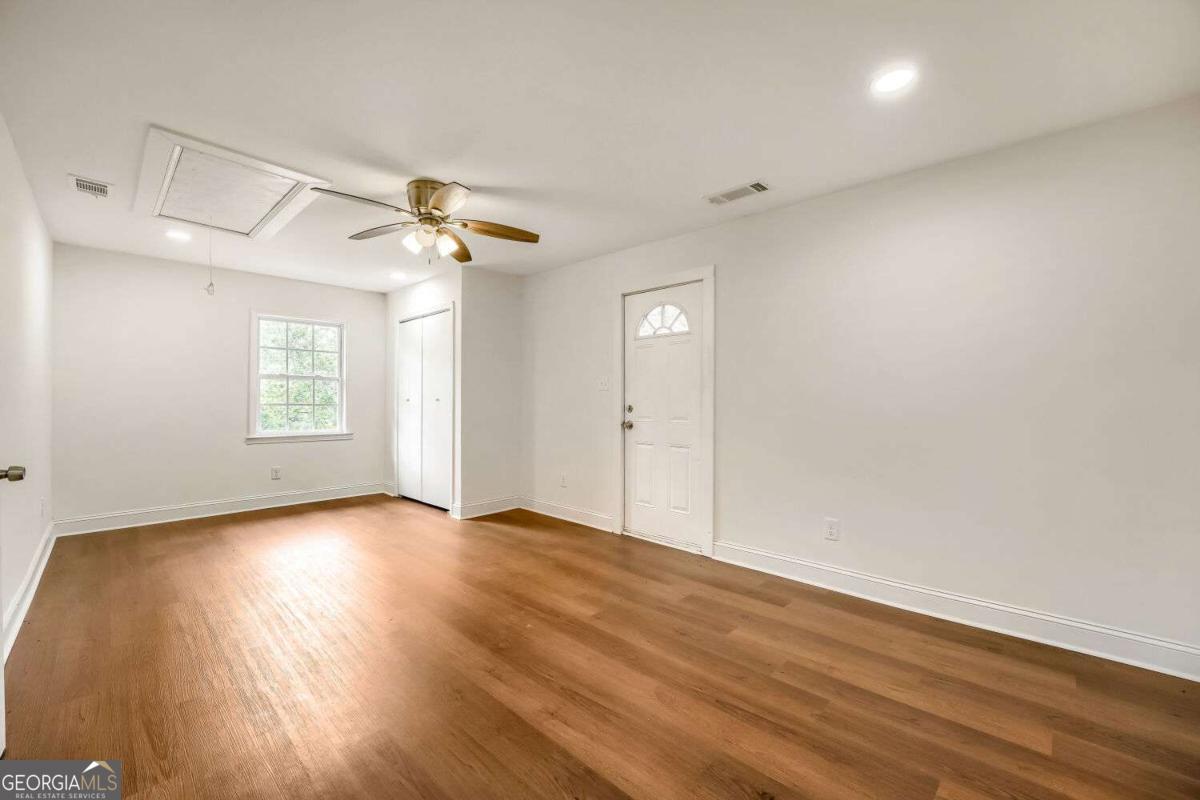 472 Rigby Street Ne Property Photo 18