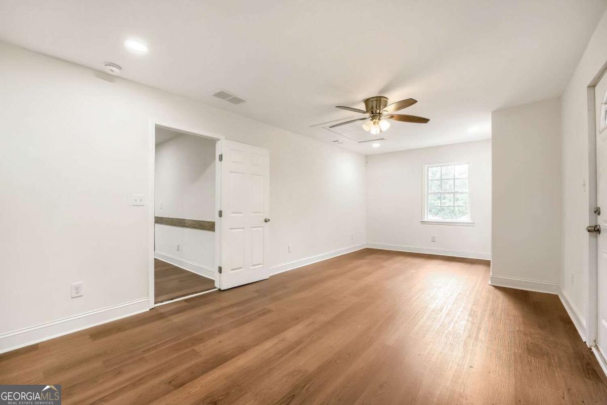 472 Rigby Street Ne Property Photo 19