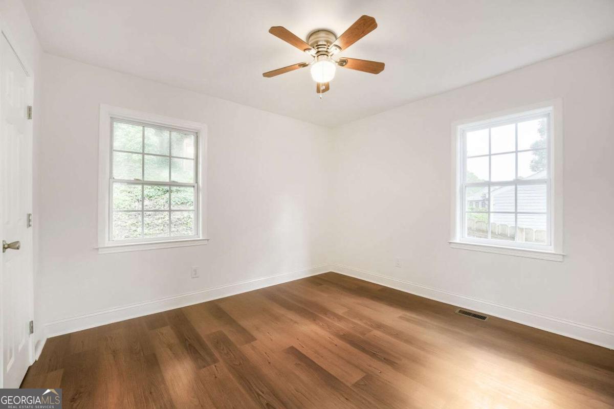 472 Rigby Street Ne Property Photo 21