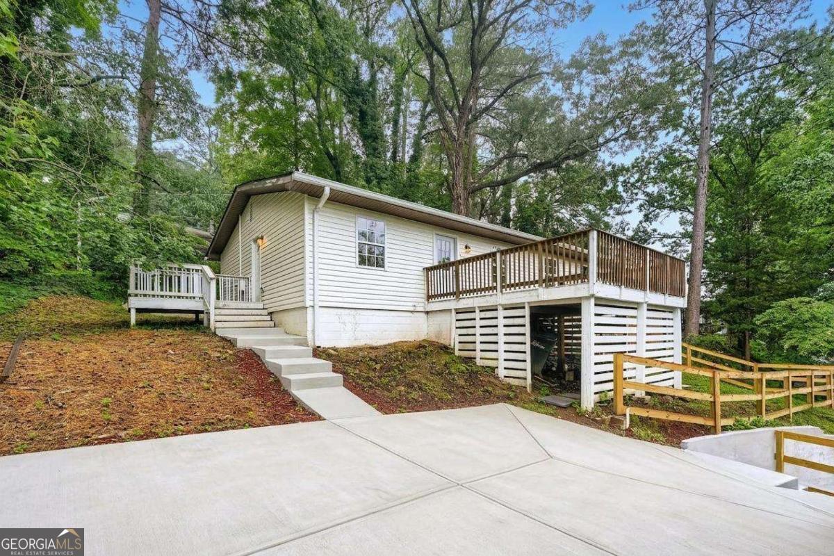 472 Rigby Street Ne Property Photo 28