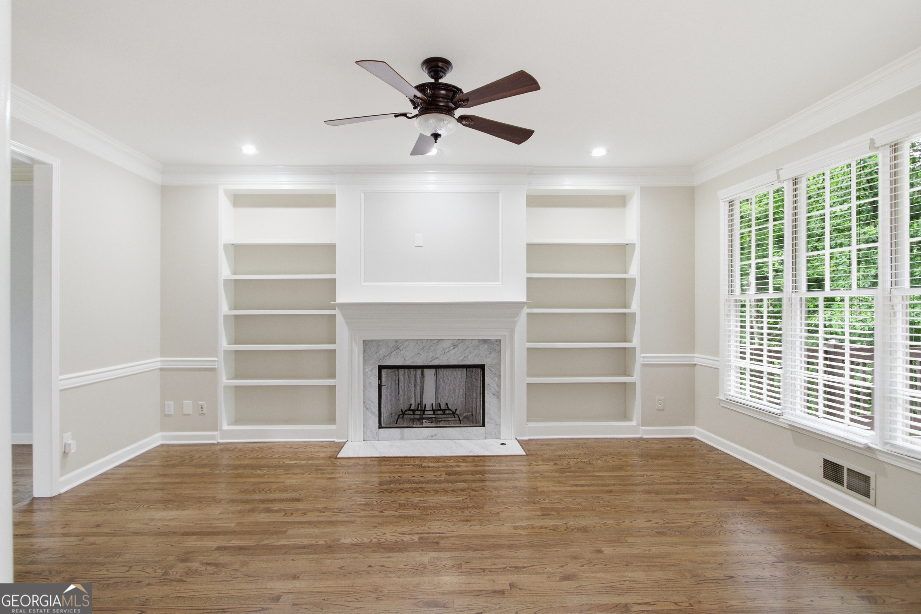 11715 Dunhill Place Drive Property Photo 3