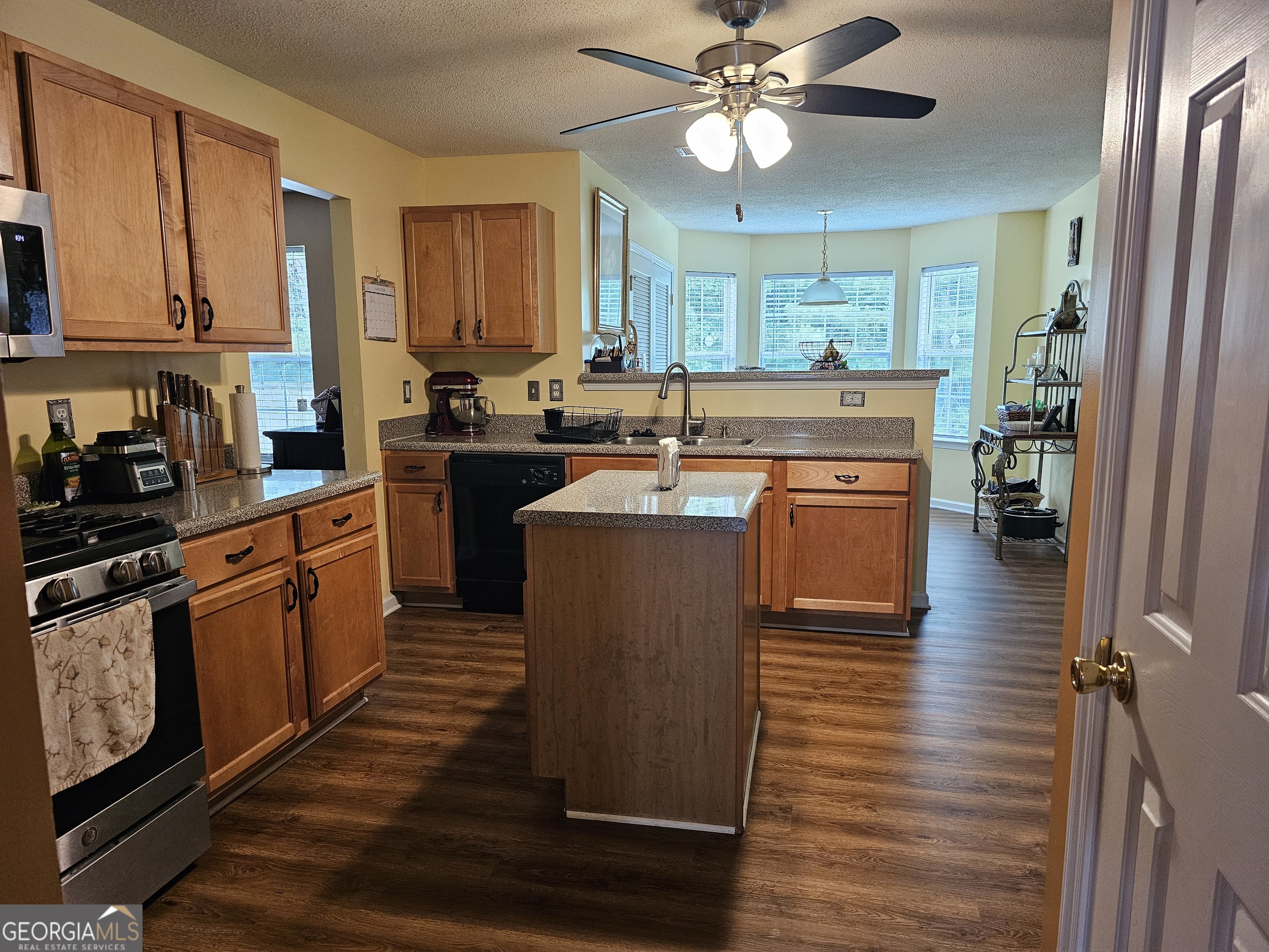 2612 Buccanneers Cove Property Photo 5