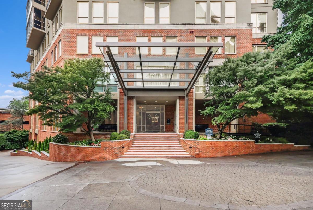 2626 Peachtree Road NW # 205
