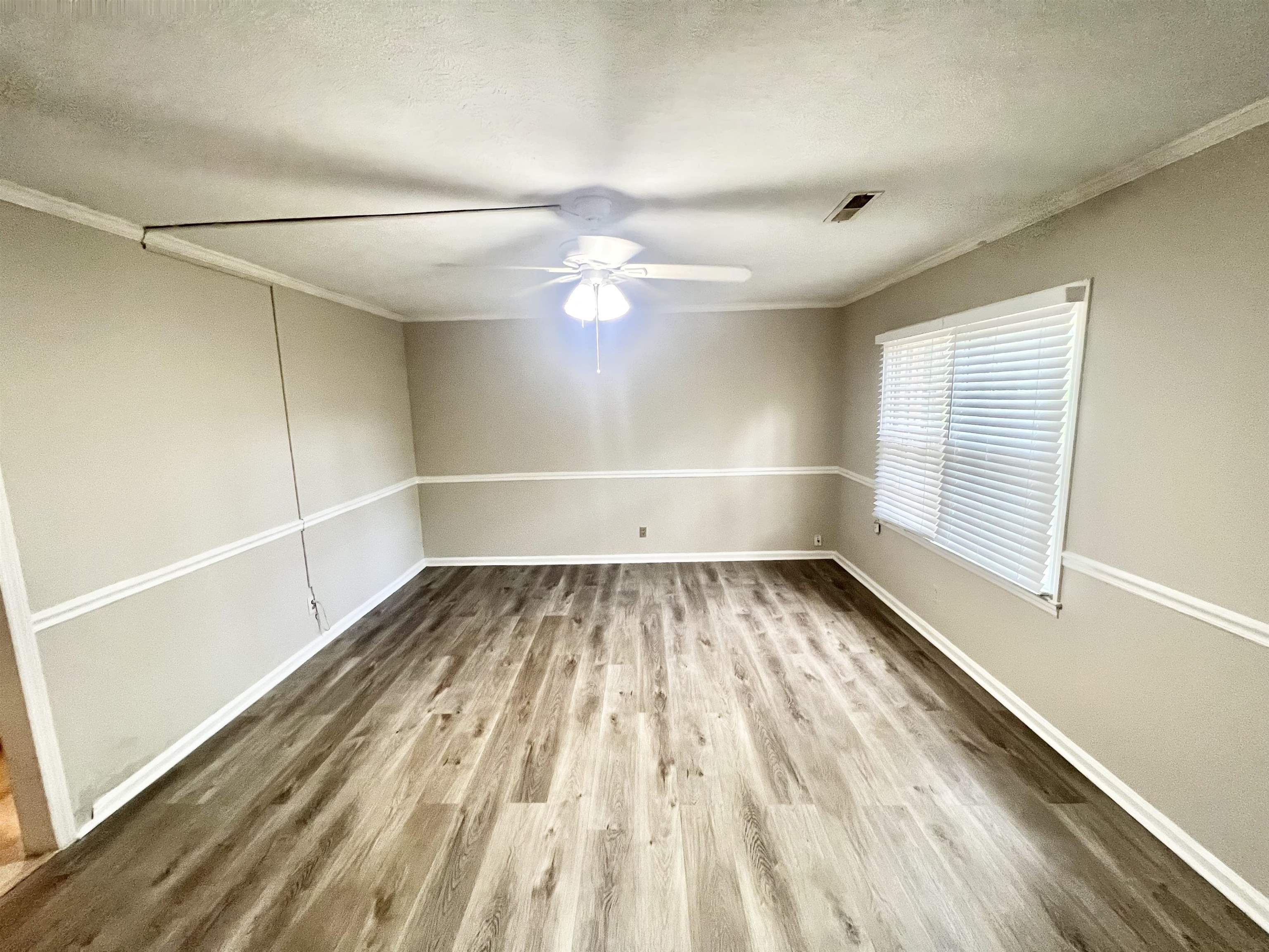 300 Springdale Drive Property Photo 2