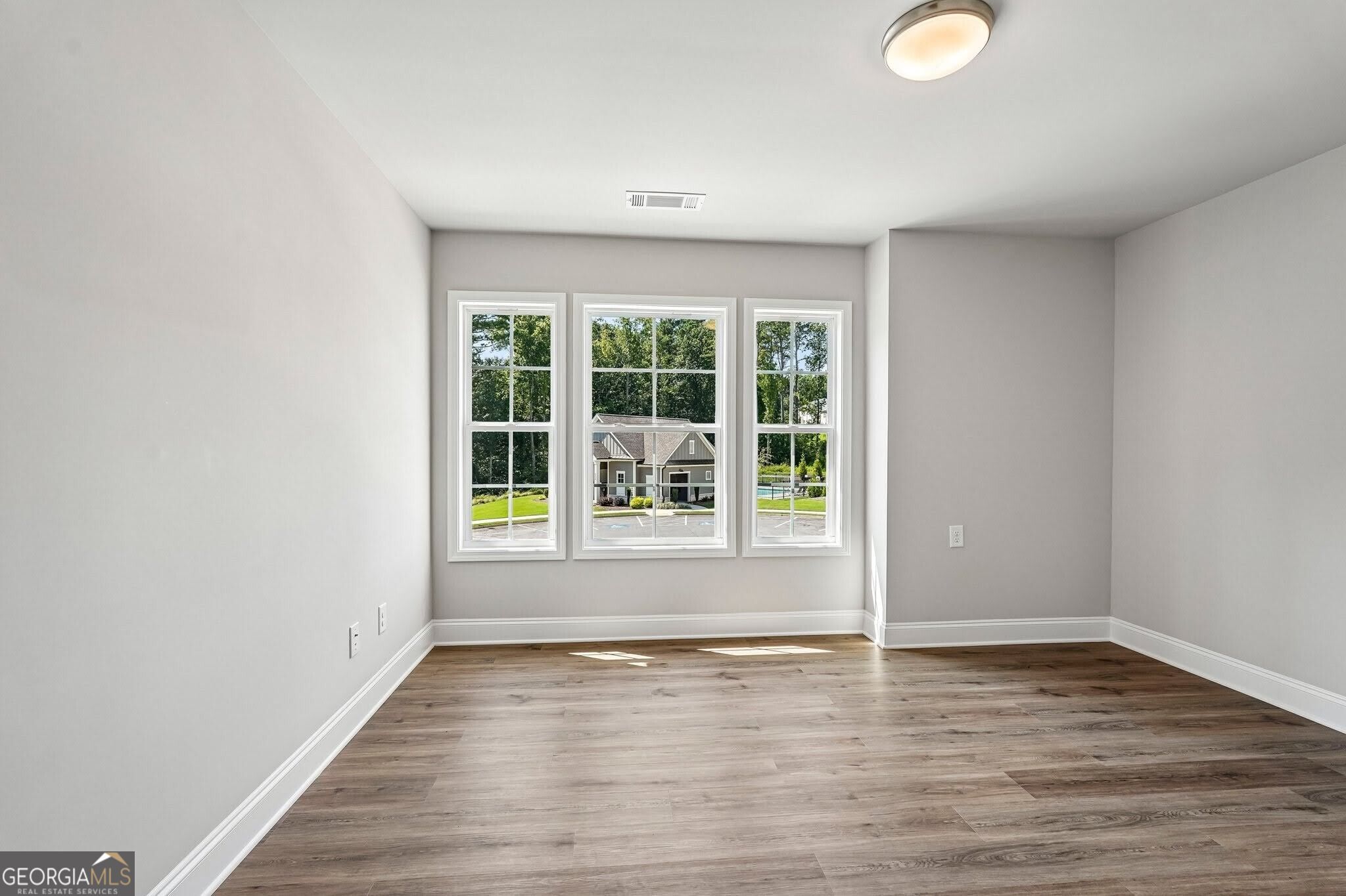 4240 Cavalier Way Property Photo 29
