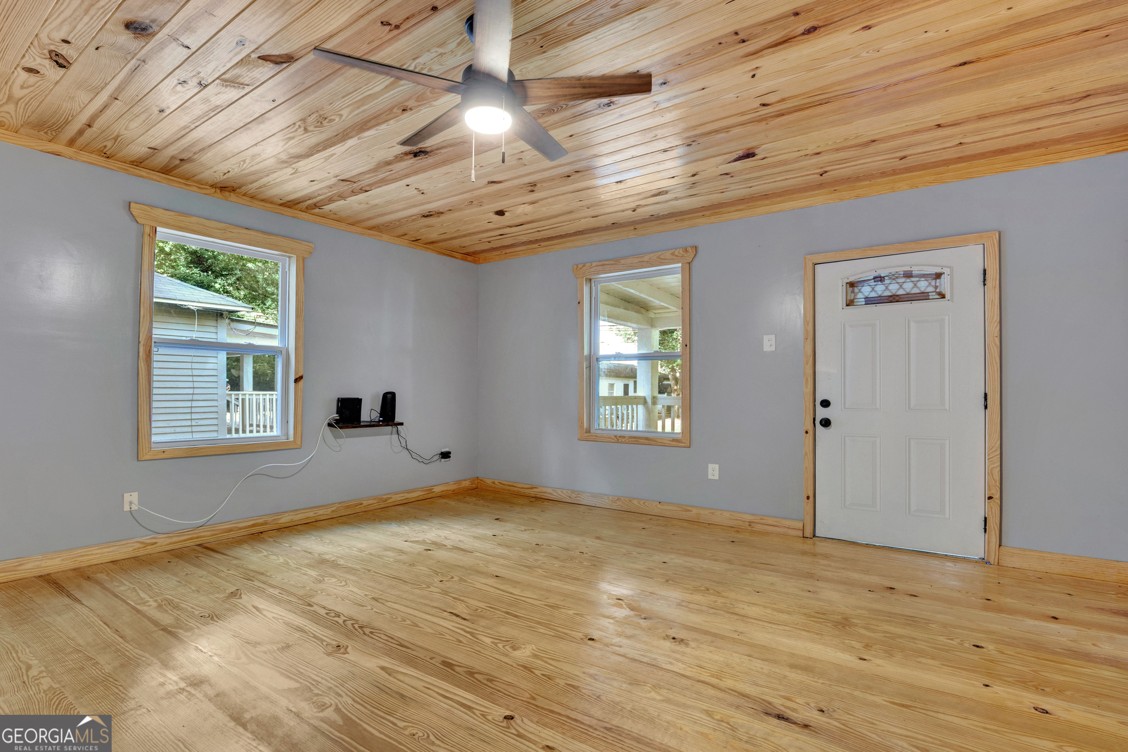 2159 Hendricks Street Property Photo 3