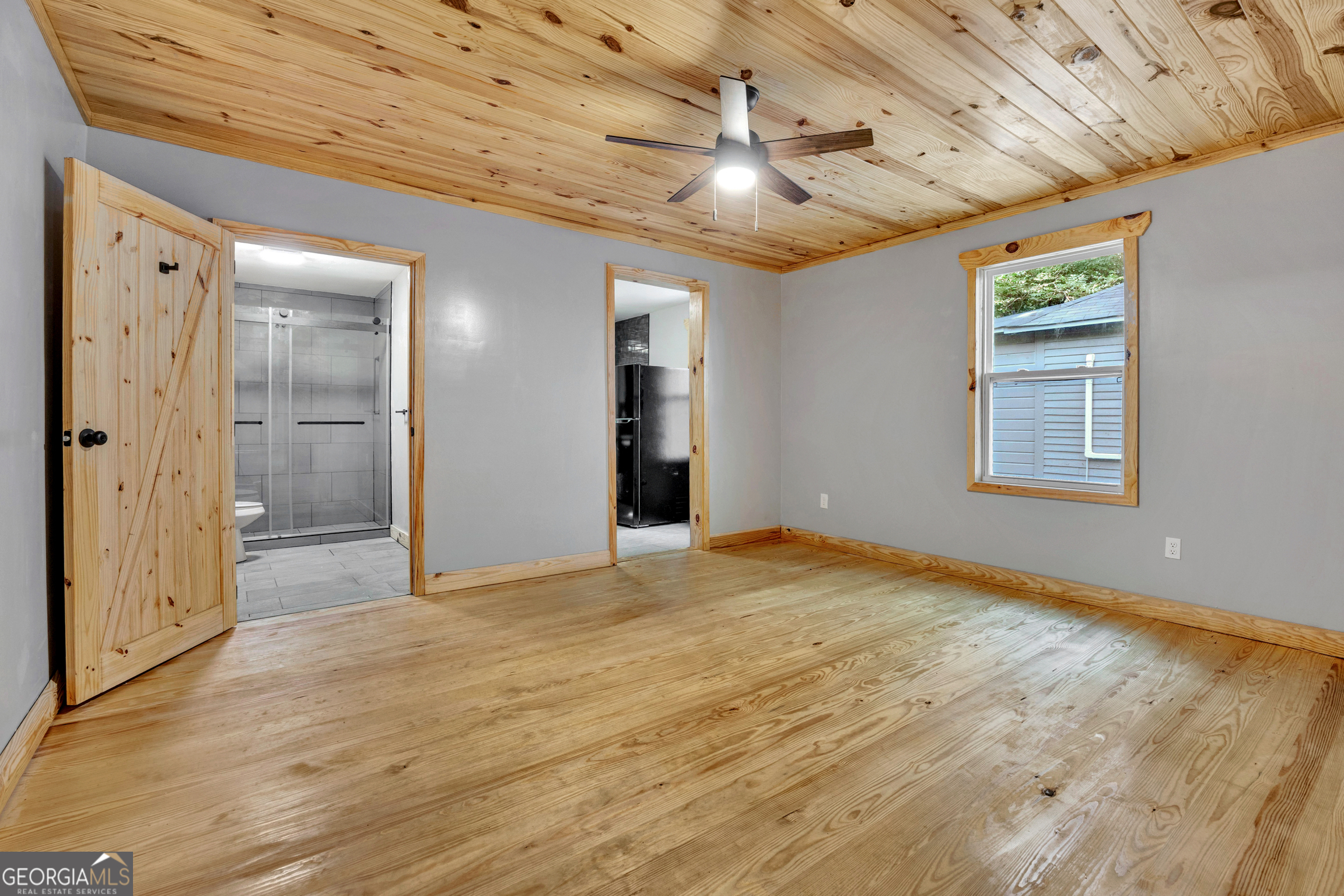 2159 Hendricks Street Property Photo 14